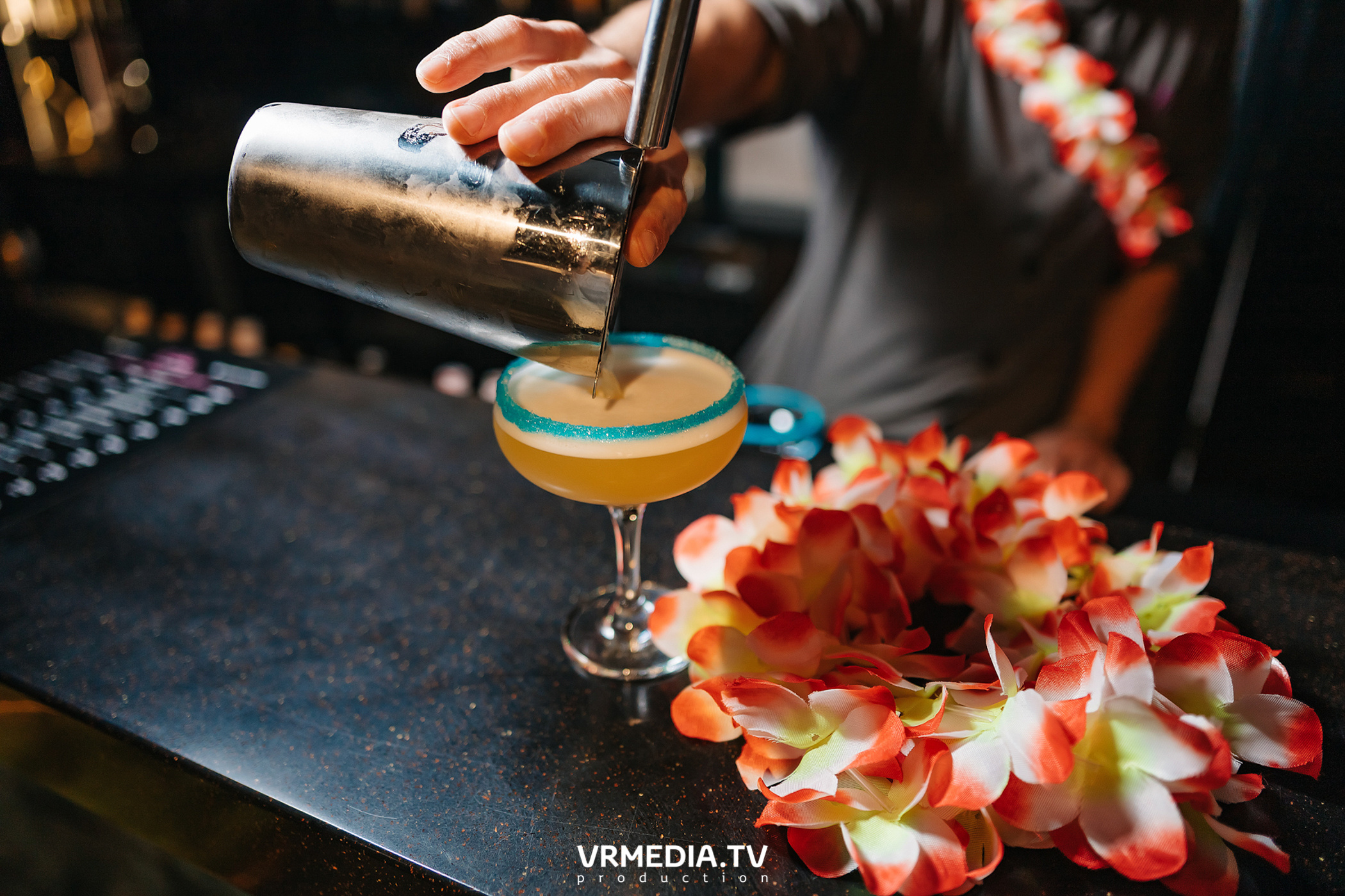 Tropical party в караоке «Volna»