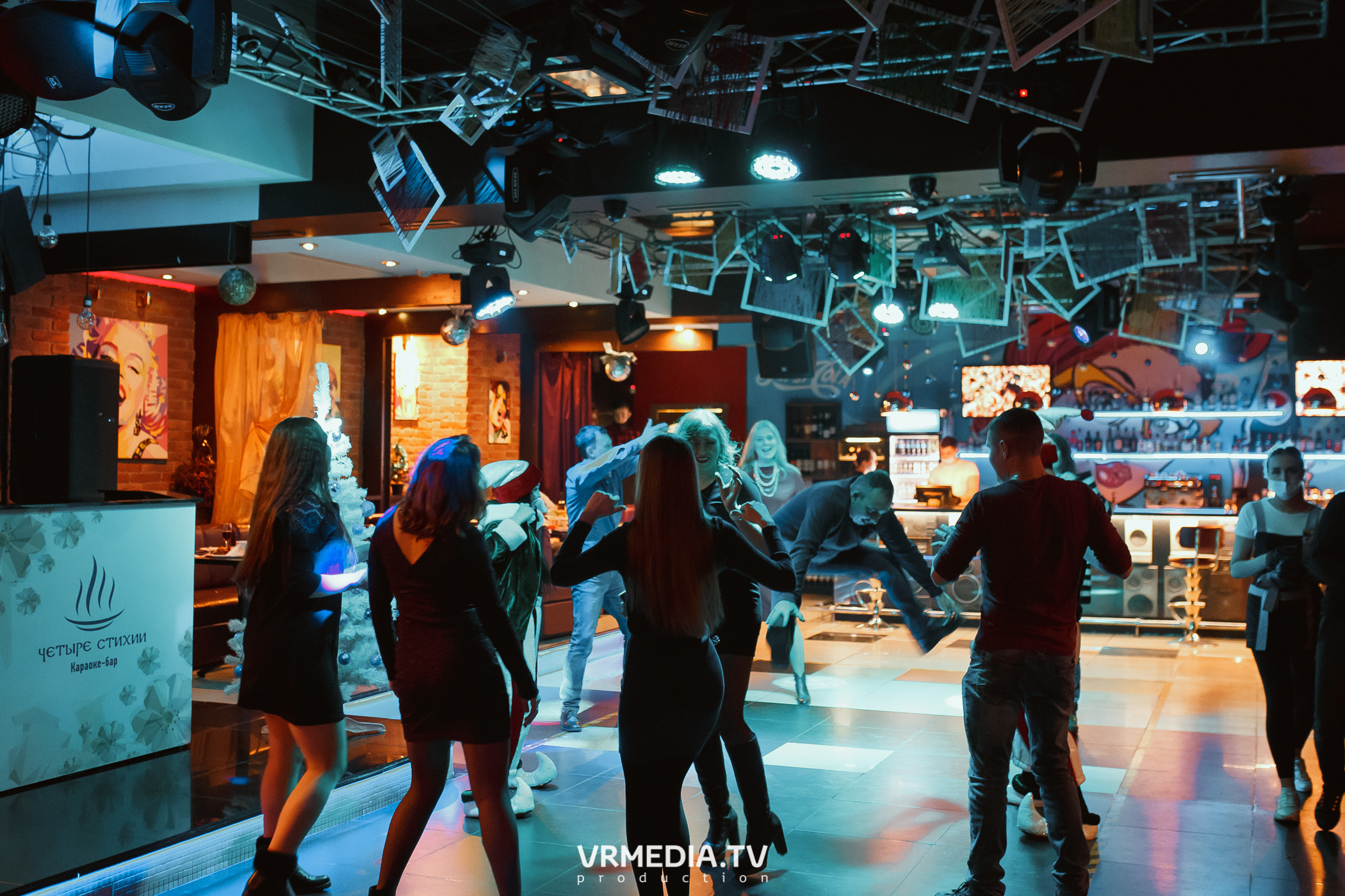 #СтихийныйКорпорат в караоке-баре «Четыре стихии»