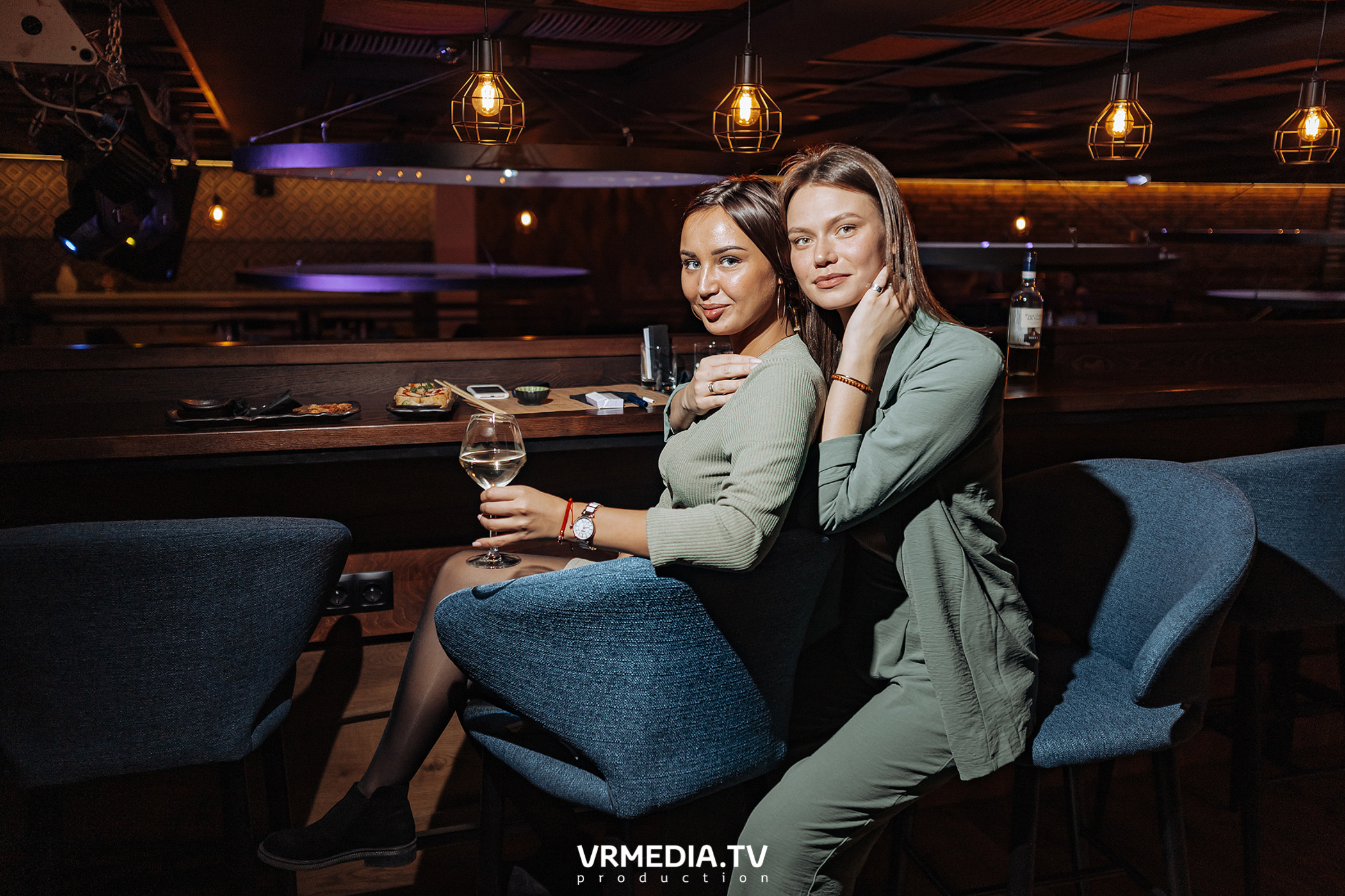 Дуэт «Охотины» в ресторане «Одно хорошее место»