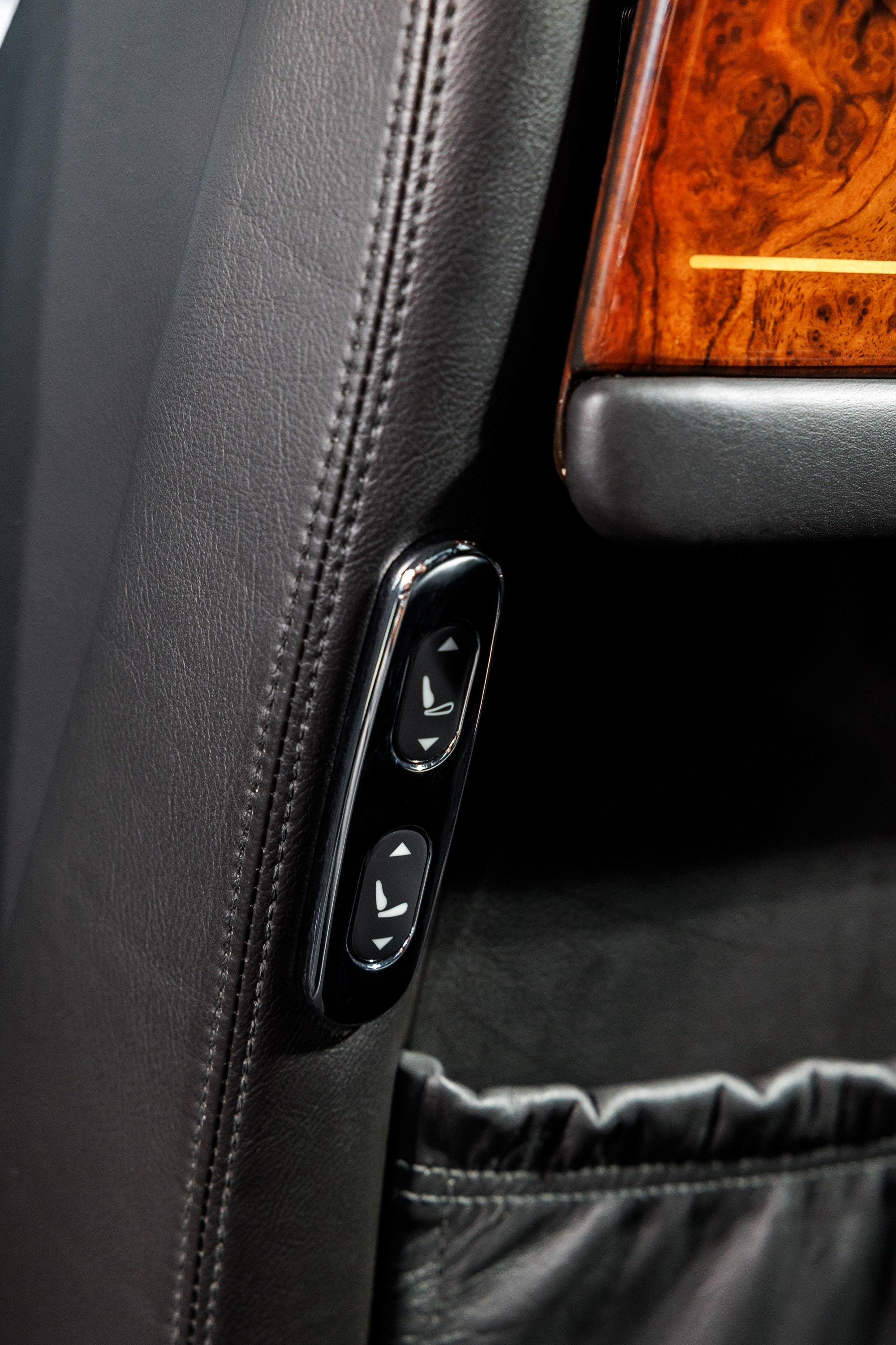 Автомобильная фотосъёмка Daimler Xj8. Фотограф Сергей Лукьянов @xapeton_photo Москва