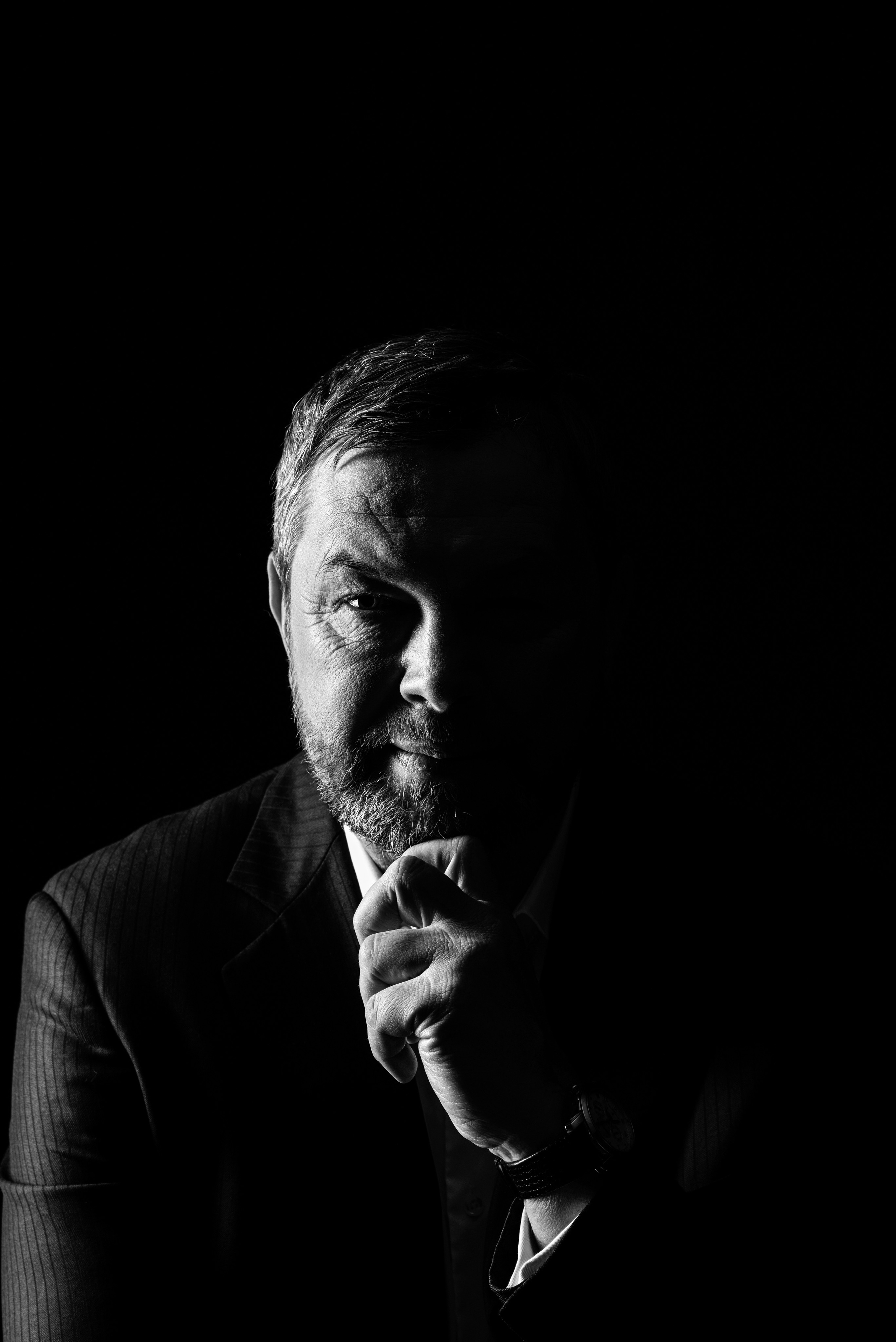 Чёрно-белый мужской портрет в Ростове-на-Дону фотограф Залитко Вячеслав