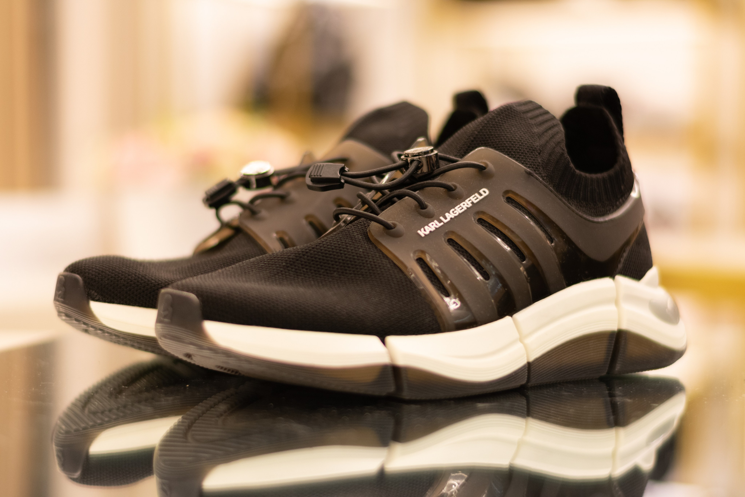 Для организаций. Предметная фотосессия для обувного магазина Capsula. Фотограф/видеограф Богдан Голованов