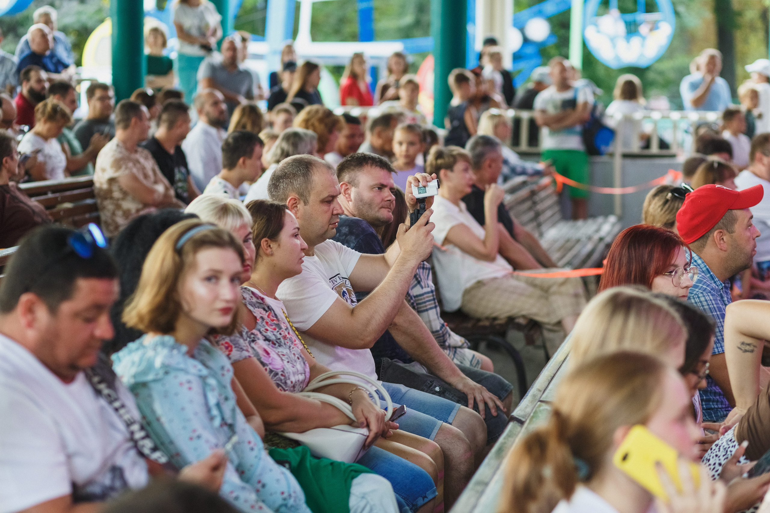 Шутки с уголка: Весёлый день с КВН в Парке Горького Таганрога. Свадебный и семейный фотограф в Таганроге Бакарюк Антон