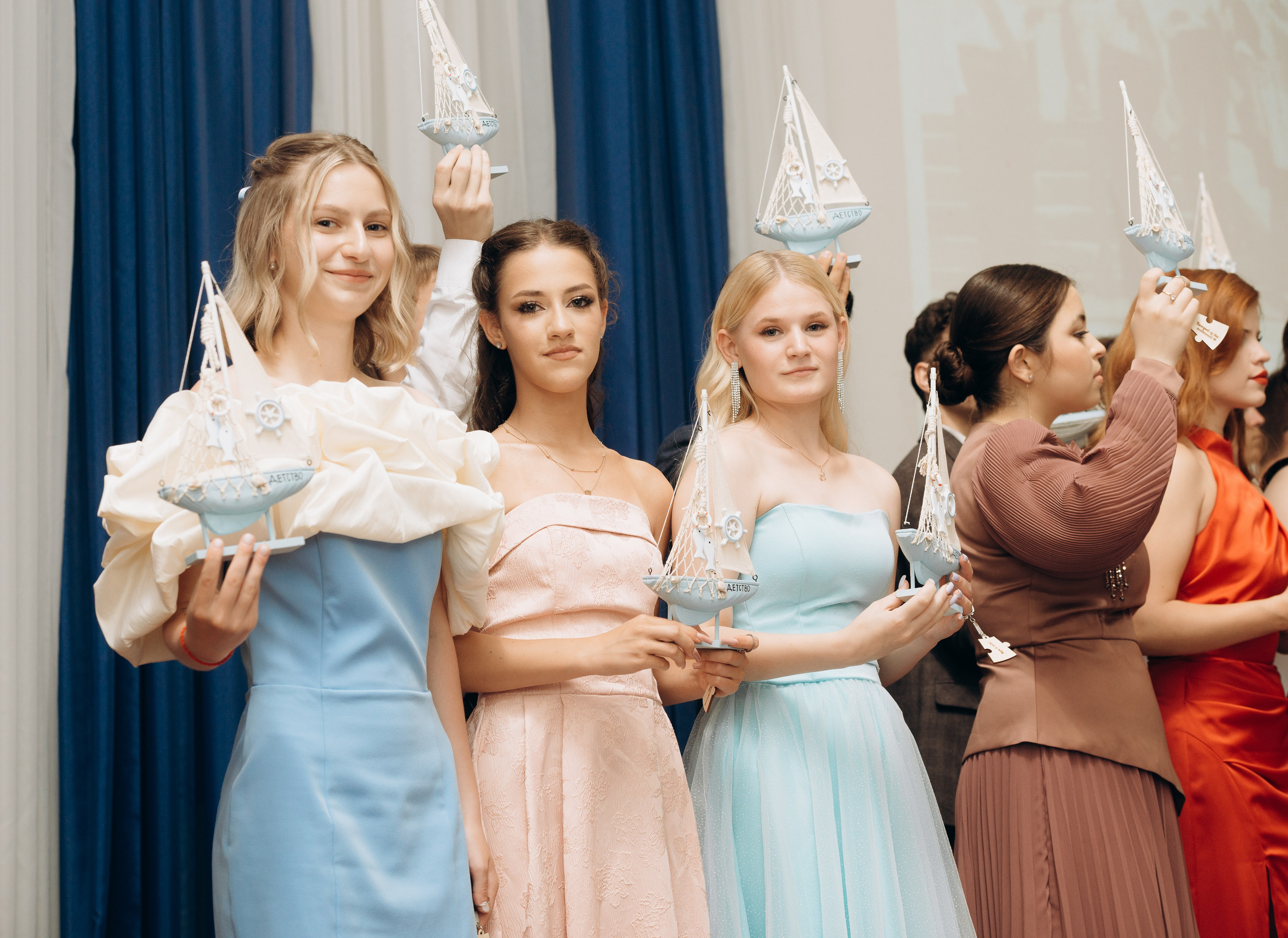 Выпускные школа. Фотограф Мария Каюрова