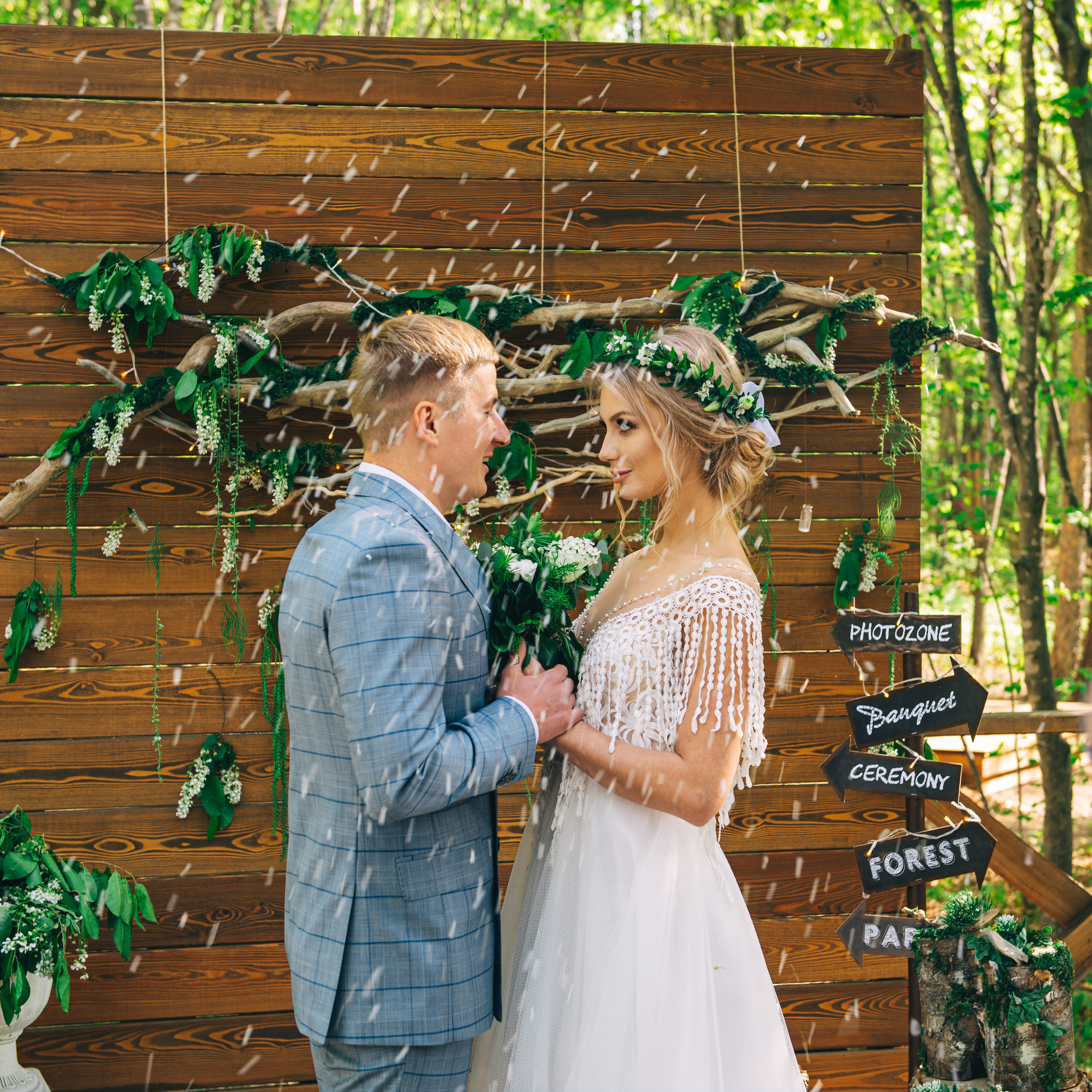 Алина и Валера. В лесу. Семейный и свадебный фотограф во Владивостоке