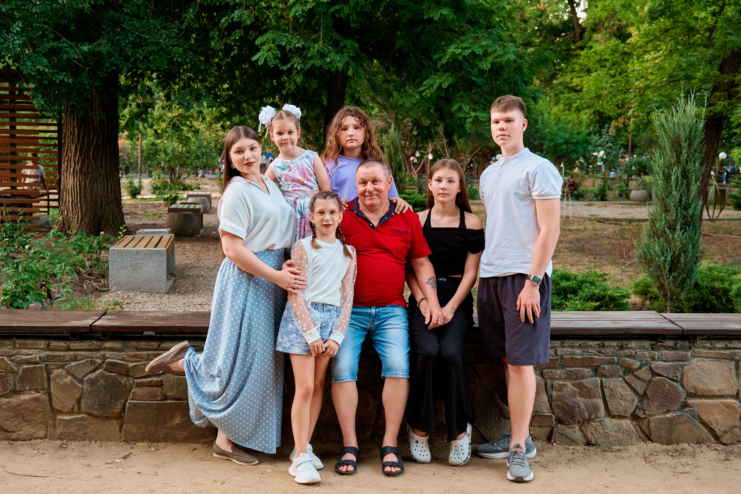 Семейная фотосессия с внуками в парке. Фотограф Таганрог Анна Трайжон