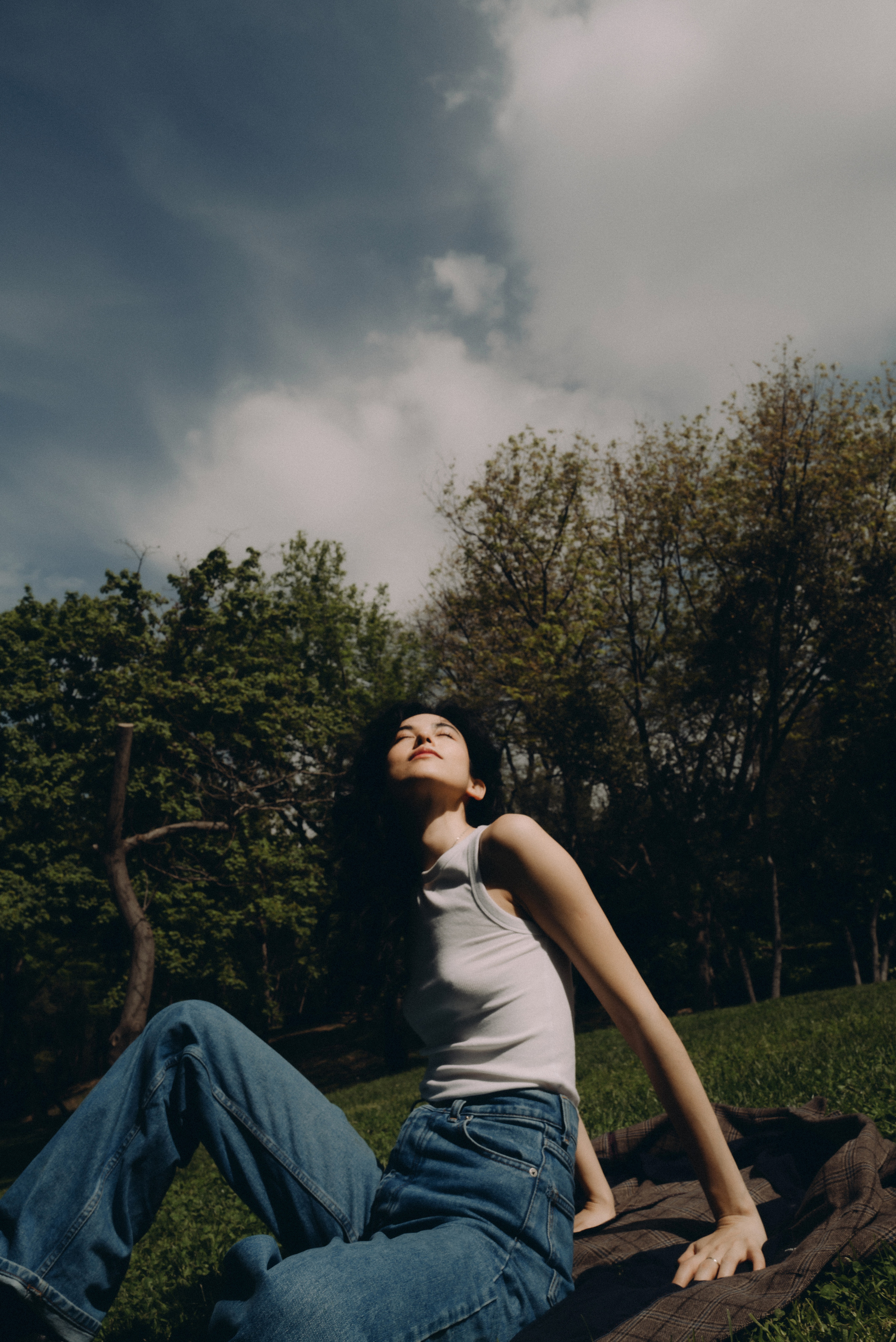 I am Diana, a portrait photographer. I take pictures around the world