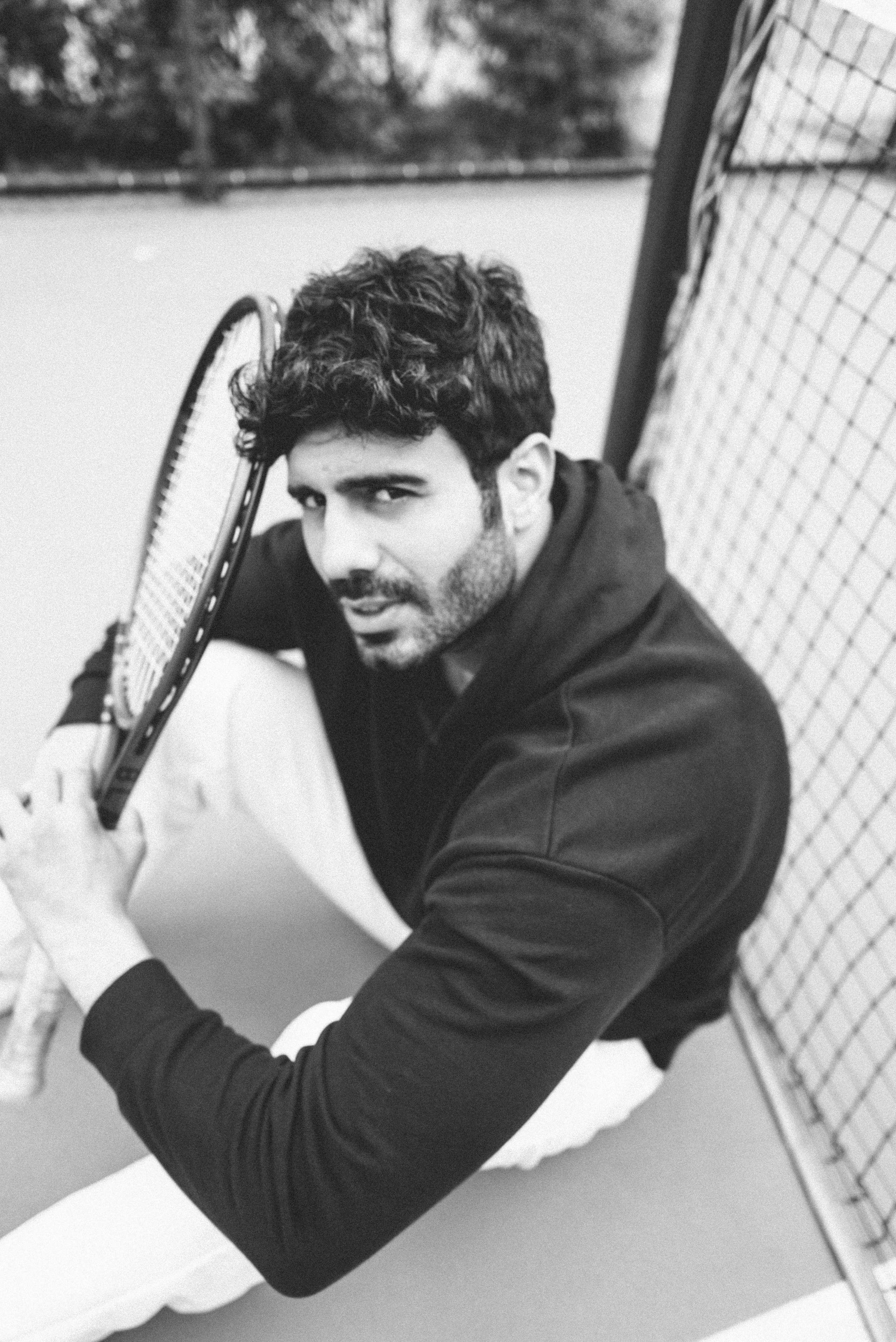 Эмре. I am Diana, a portrait photographer. I take pictures around the world