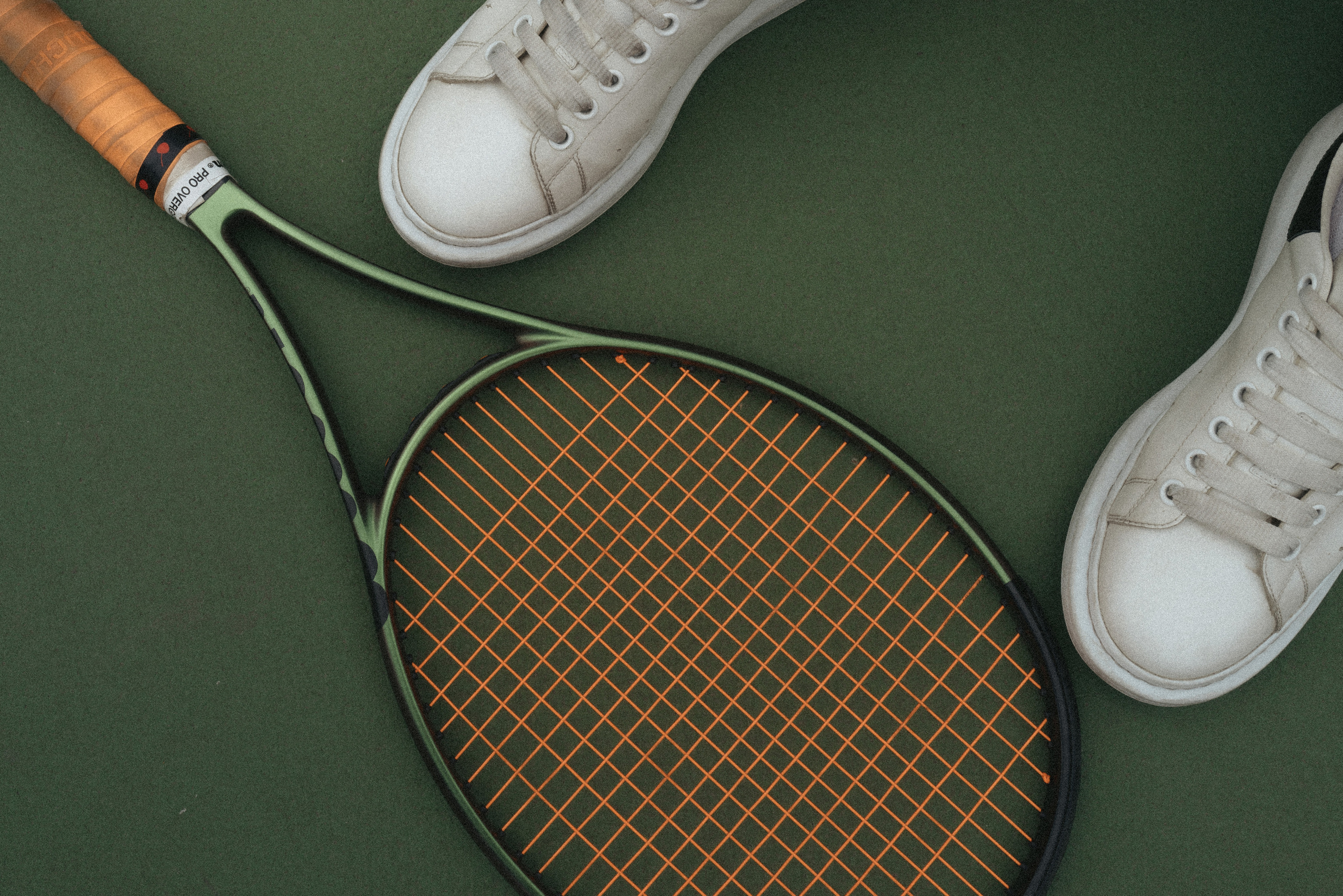 Эмре. I am Diana, a portrait photographer. I take pictures around the world