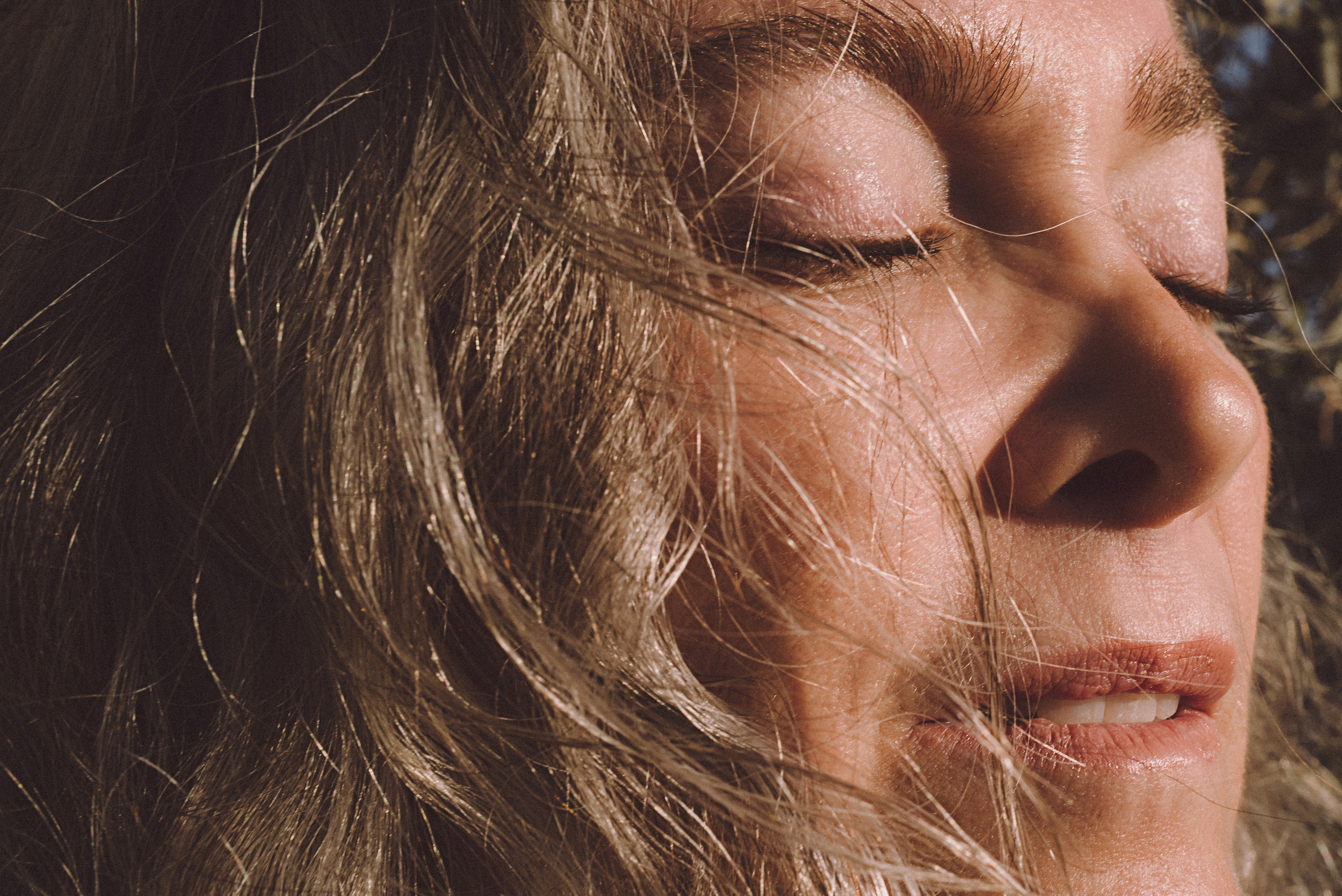 I am Diana, a portrait photographer. I take pictures around the world