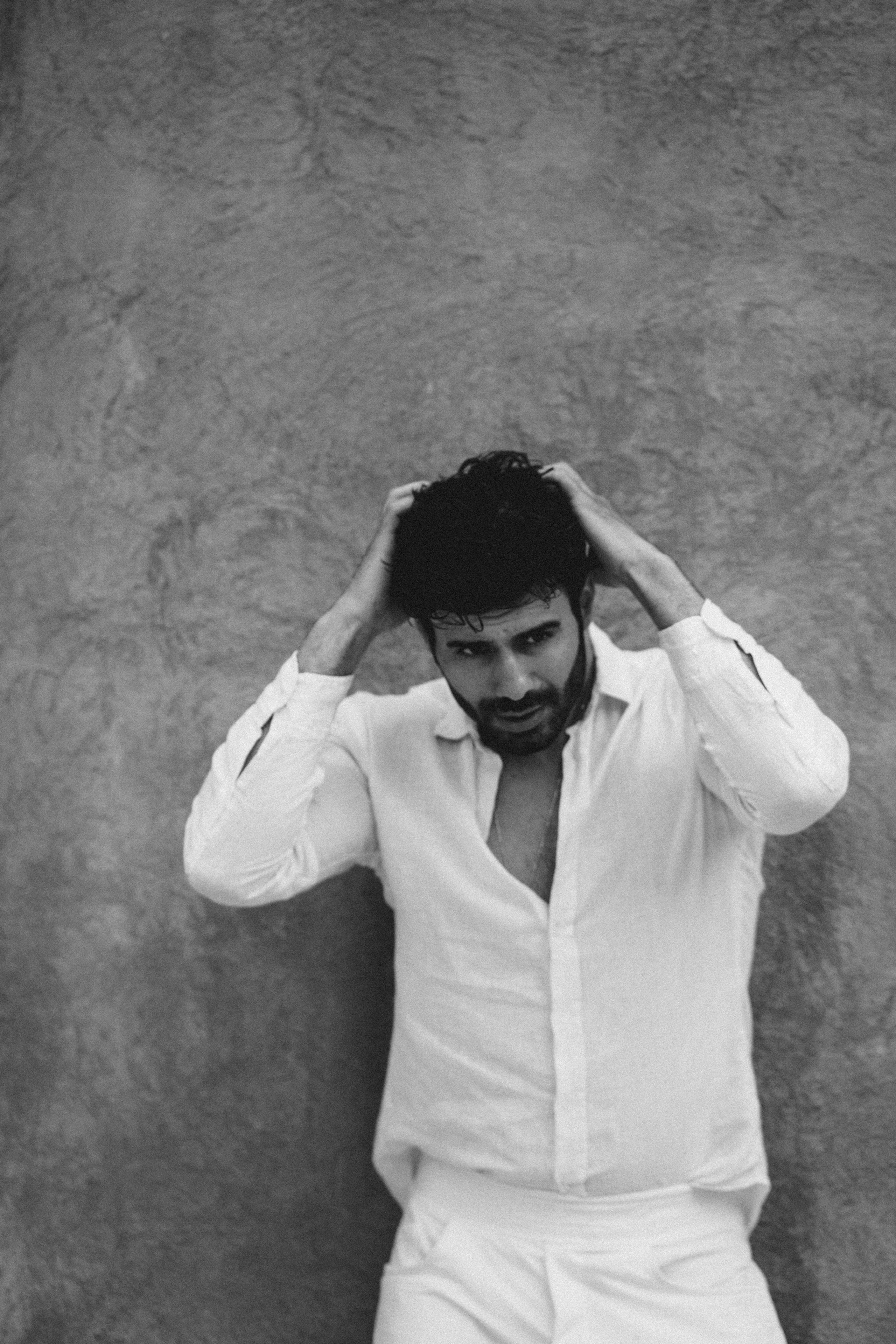 Эмре. I am Diana, a portrait photographer. I take pictures around the world