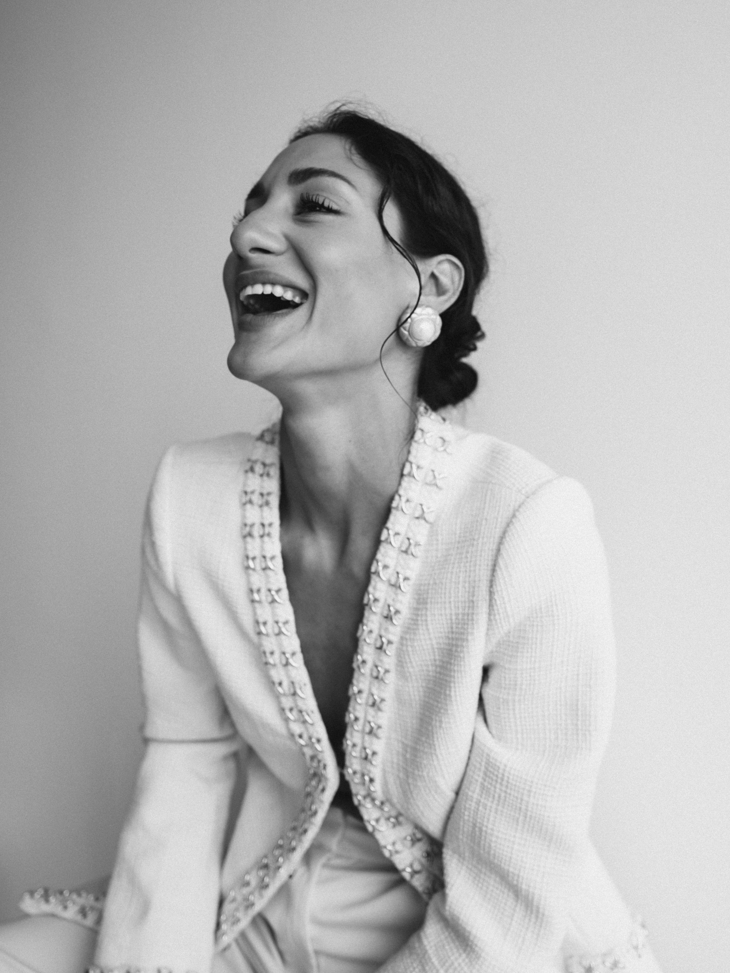 I am Diana, a portrait photographer. I take pictures around the world