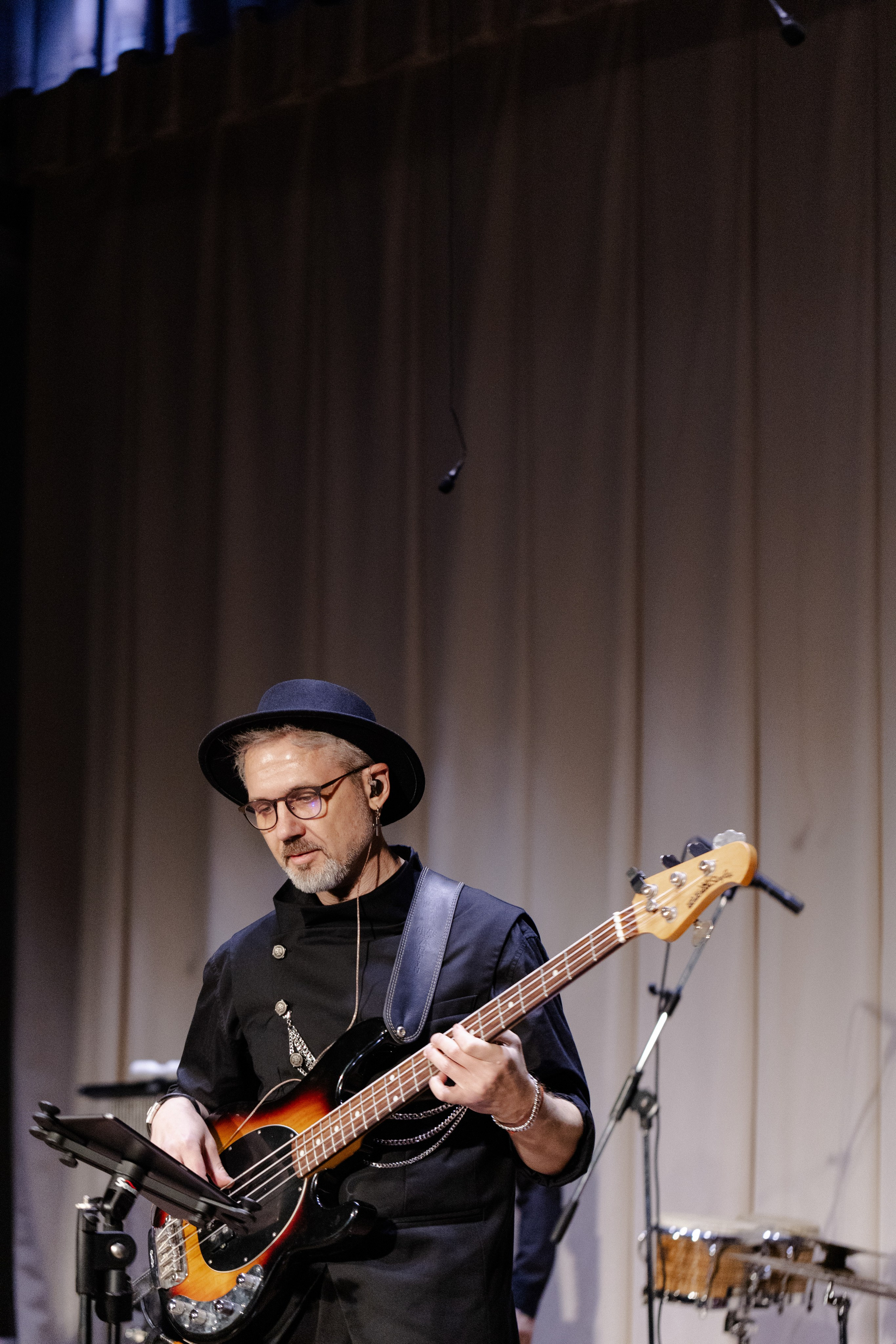 Сольный концерт 4.10. СУРОВЦЕВА project. Эстрадно-народный кавер-бэнд