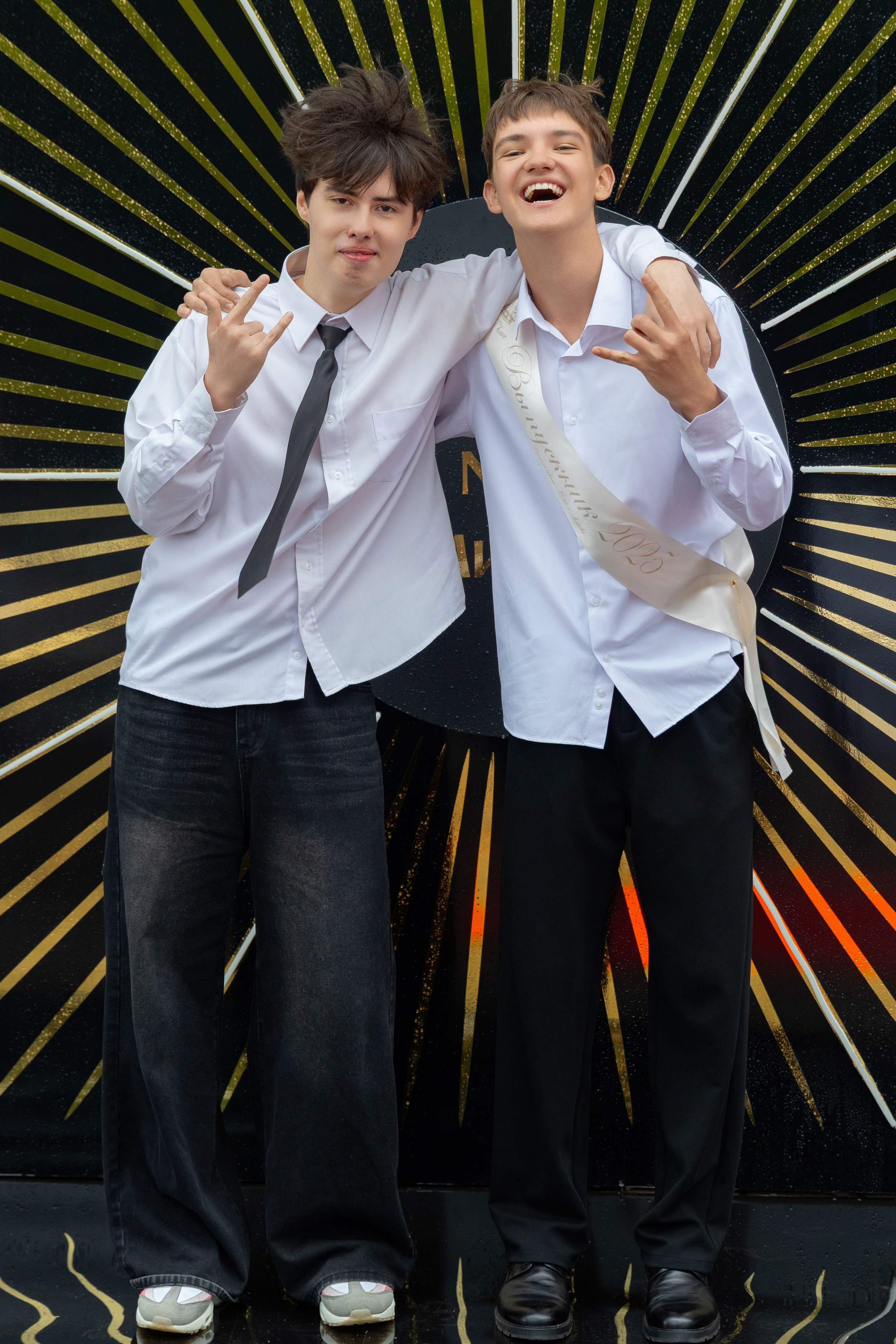 Школьный выпускной 2025 год в Минске, Беларуси. Свадебный фотограф в Минске/Беларуси Сергей Спиридонов