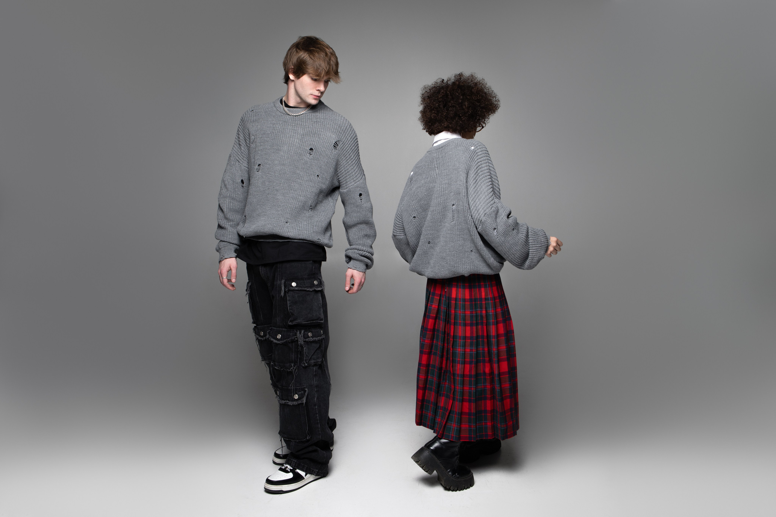 КАТАЛОГ | серый фон. RUNA production — стильные съемки для брендов