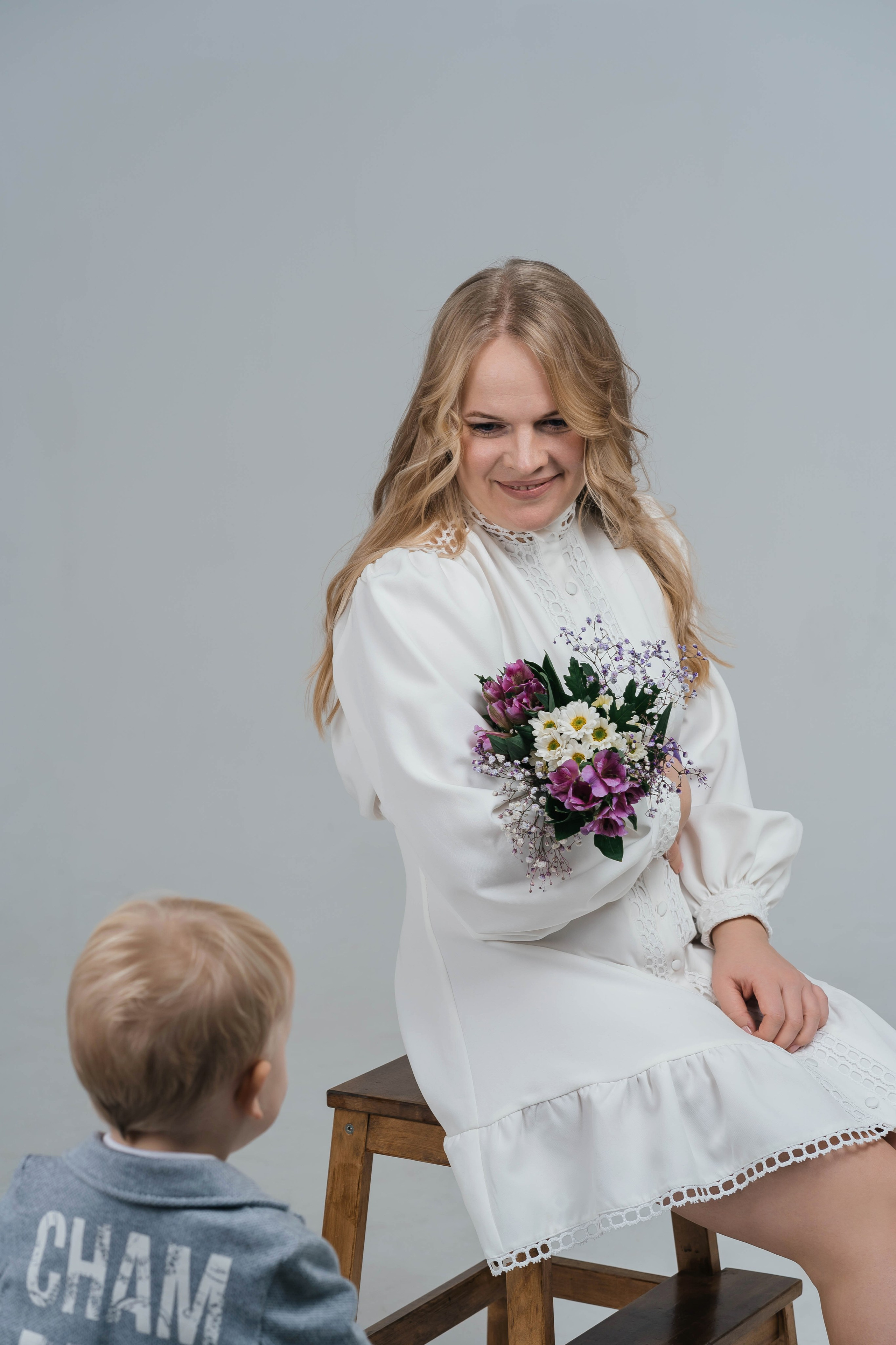 «Мама-дети» в стиле минимализм. Семейный фотограф Москва Путилково Гуляшова Екатерина