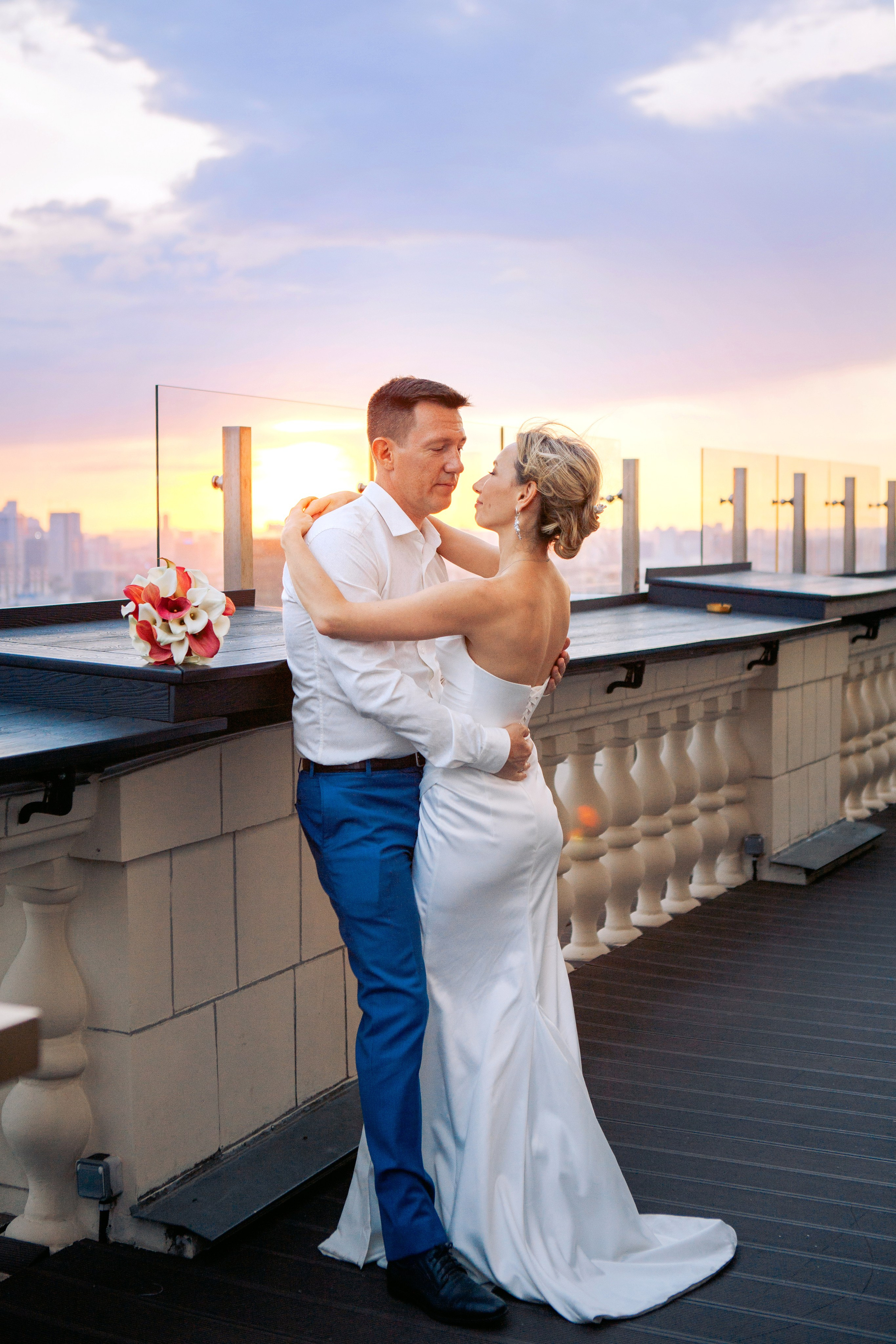 Утро невесты и фотосессия в гостинице radisson collection hotel moscow бывшая гостиница украина. Фотограф Ольга Ефремова