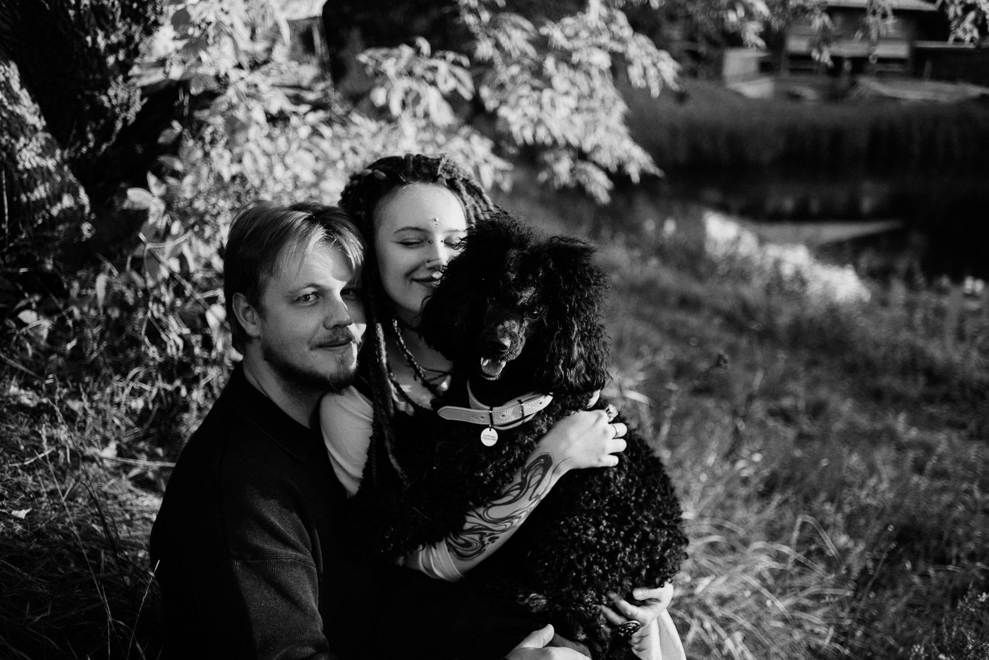 Фотосессия пары с собакой в Тюмени — Стася, Кирилл и Каренин. Портретный фотограф Тюмень Дарья Мустафина