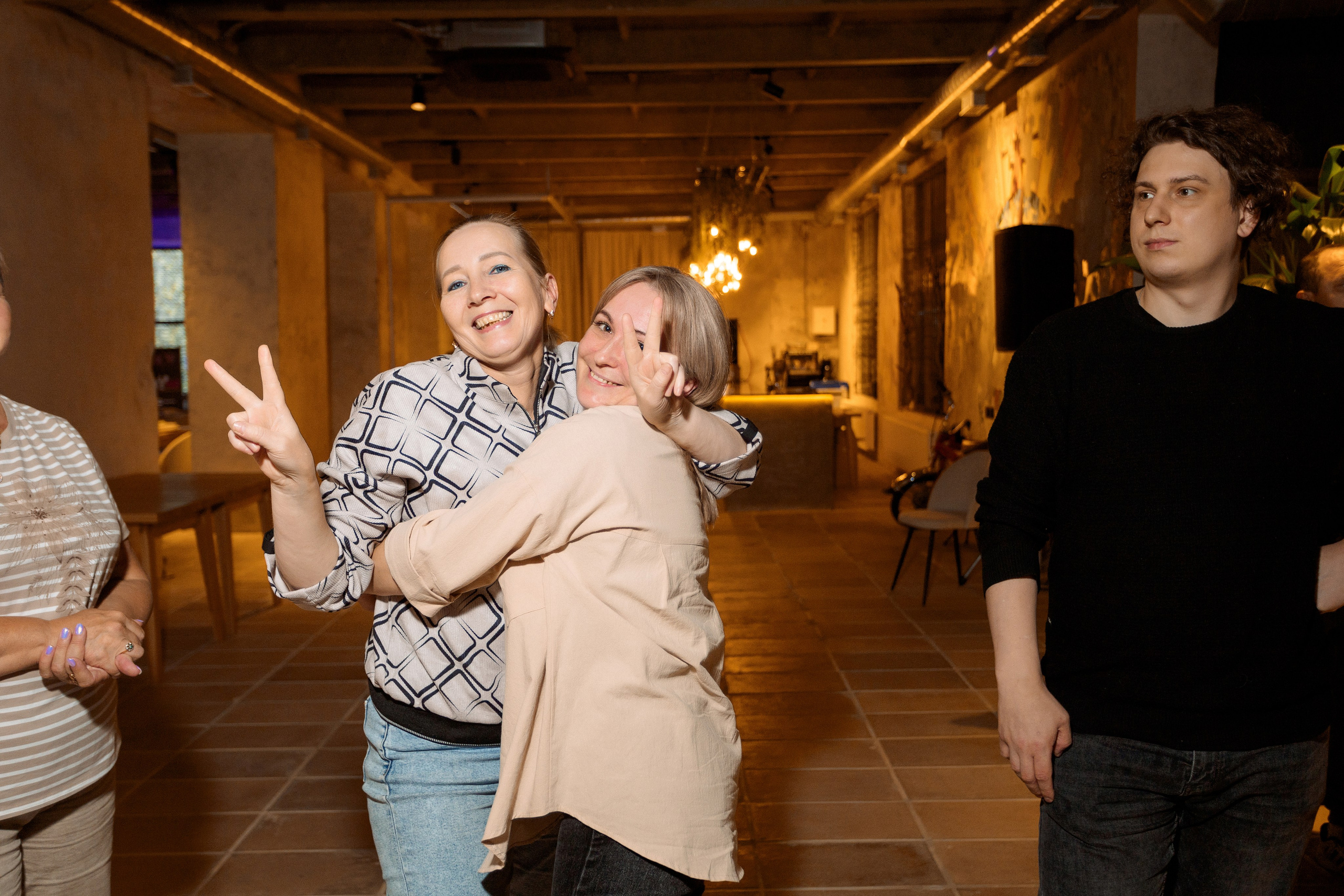 ПРИМЕР: Корпоратив Мамин Хлеб. Все фото. Профессиональный фотограф в Ижевске Леша Петров