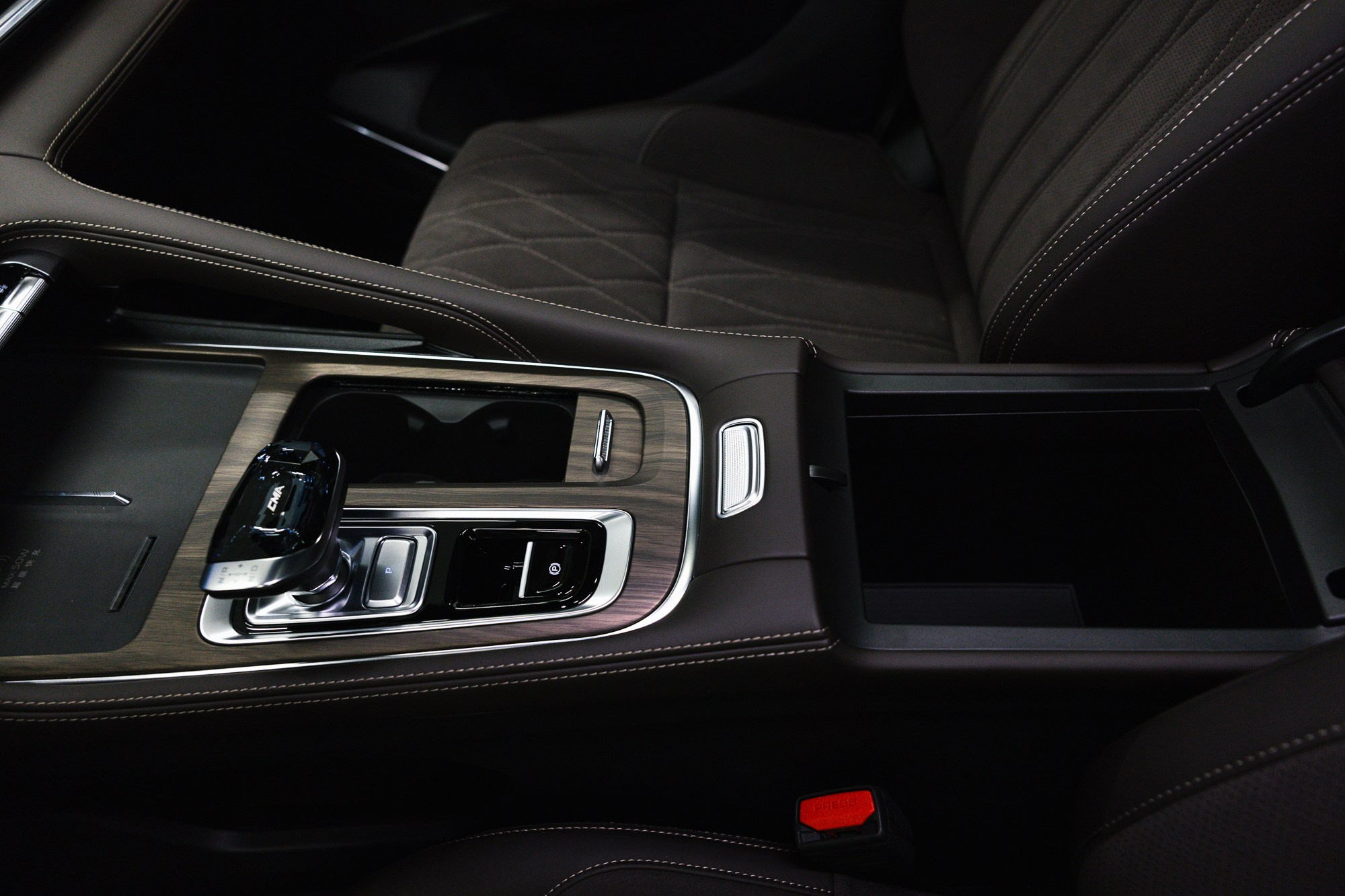 Geely Monjaro 2.0 4WD AT (238 л. с.). Автосалон «Х-Авто»