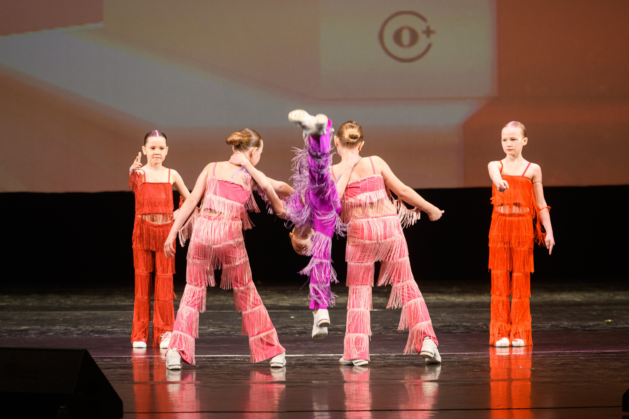 23 апреля, часть 1, БКЗ Октябрьский, г. Санкт-Петербург. Золотое яблочко