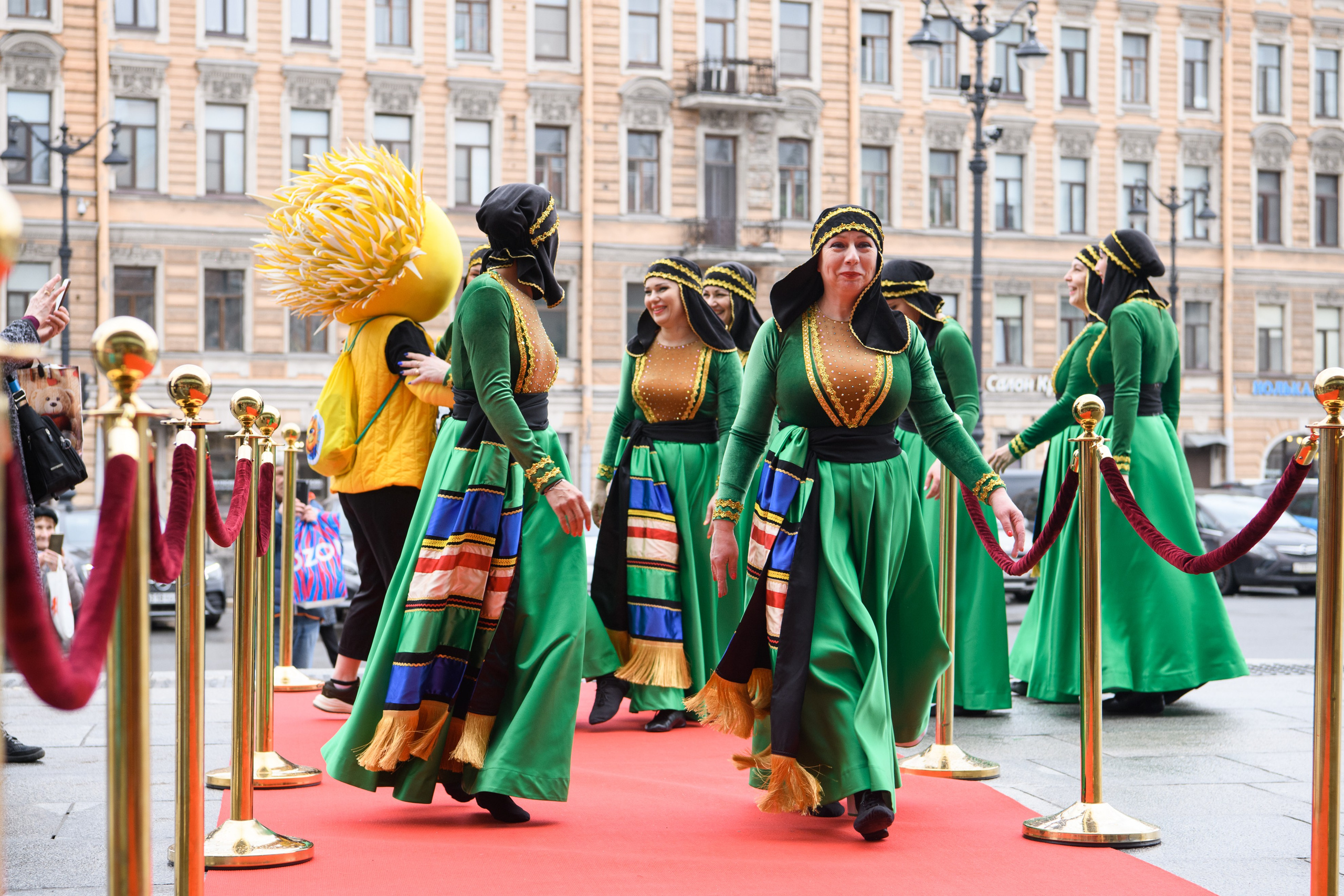 23 апреля, часть 1, БКЗ Октябрьский, г. Санкт-Петербург. Золотое яблочко