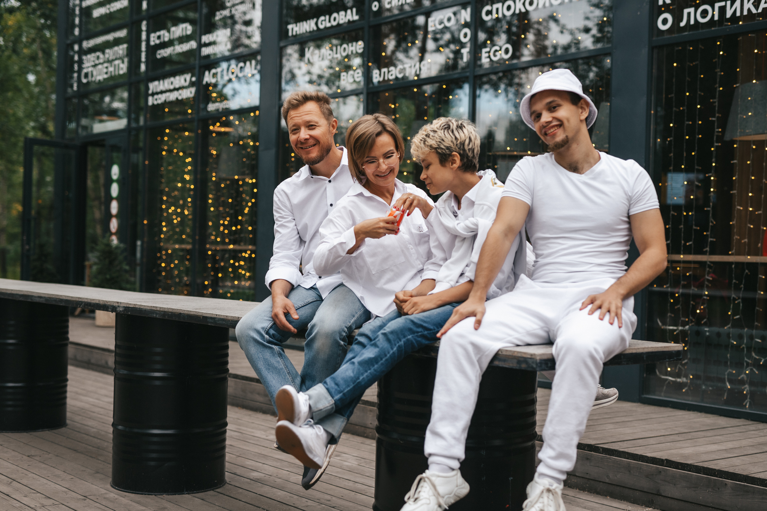 История семья Вятскиных 25 лет вместе!. Семейный фотограф Красноярск