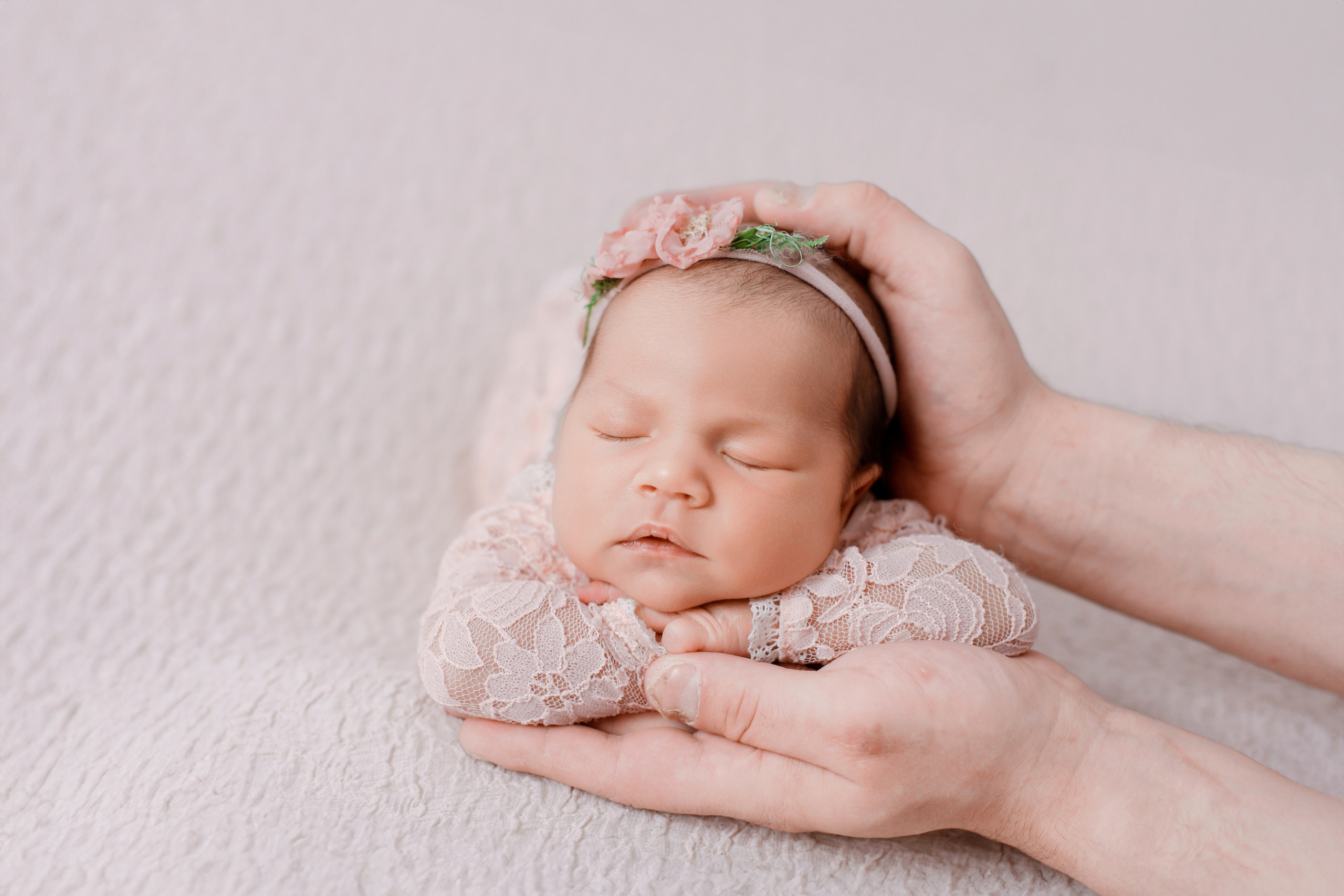 Фотограф новорождённых Псков