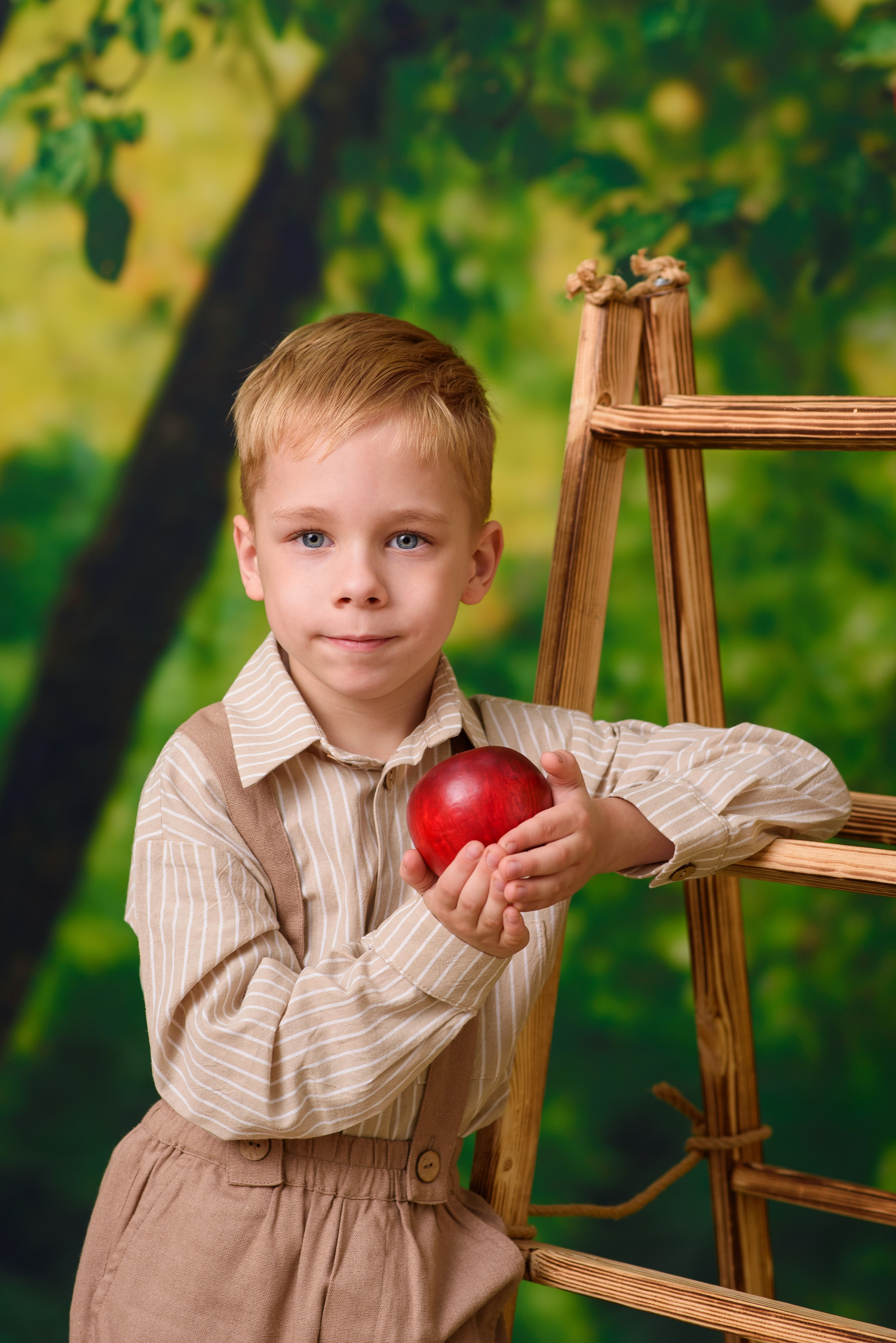 Яблочный сад. Детская фотостудия Москва