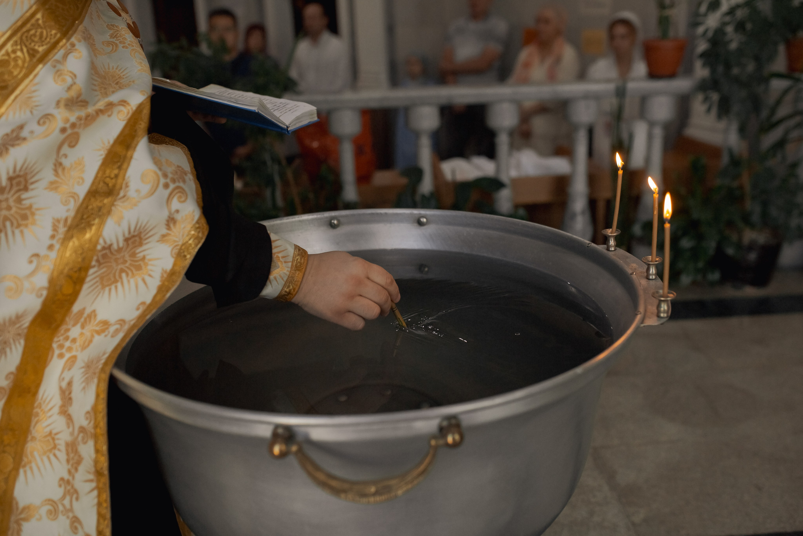 Крещение всей семьи. Фотограф на Крещение и Венчание в Ташкенте