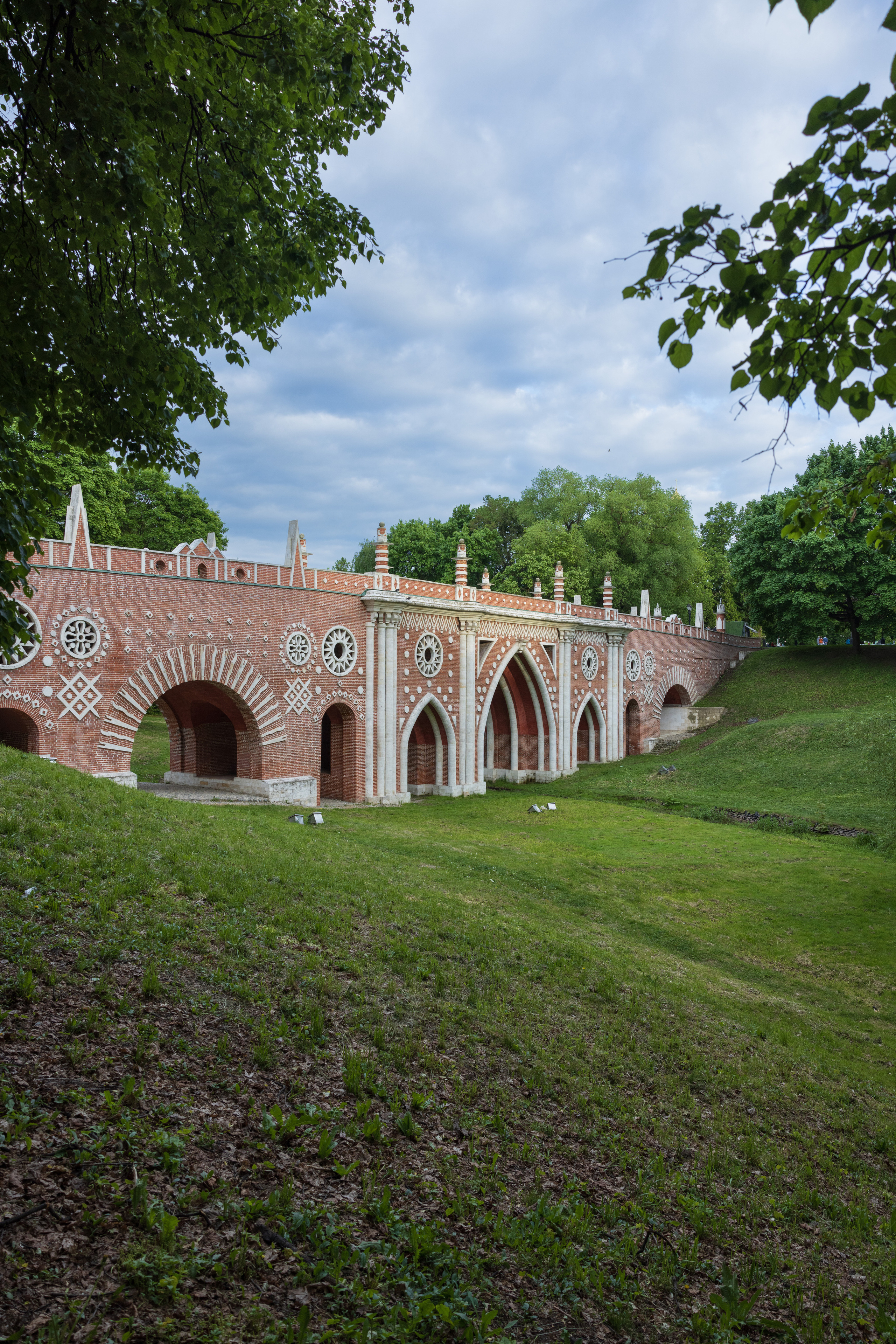 Фигурный мост в музее-заповеднике Царицыно, г. Москва