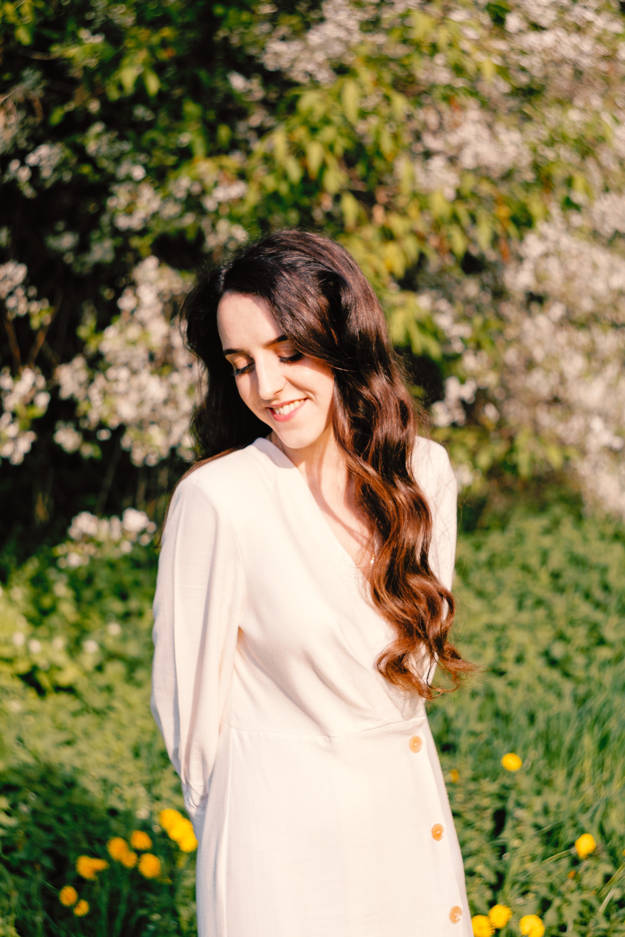 Фотосессия в цветущем саду