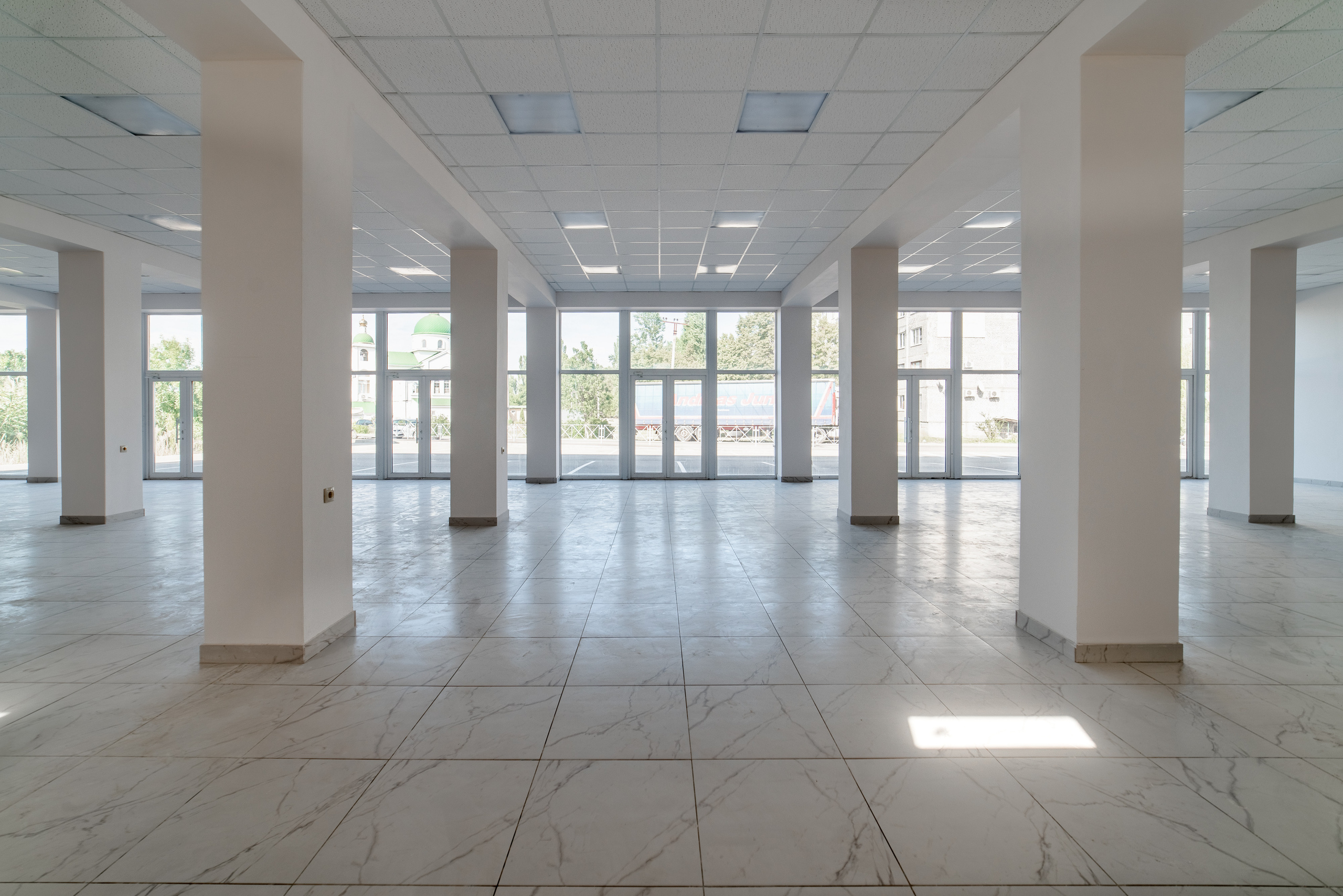 Коммерческая недвижимость. Создаю контент для бизнеса- Андрей Корниенко и упаковываю компании и экспертов в Краснодаре