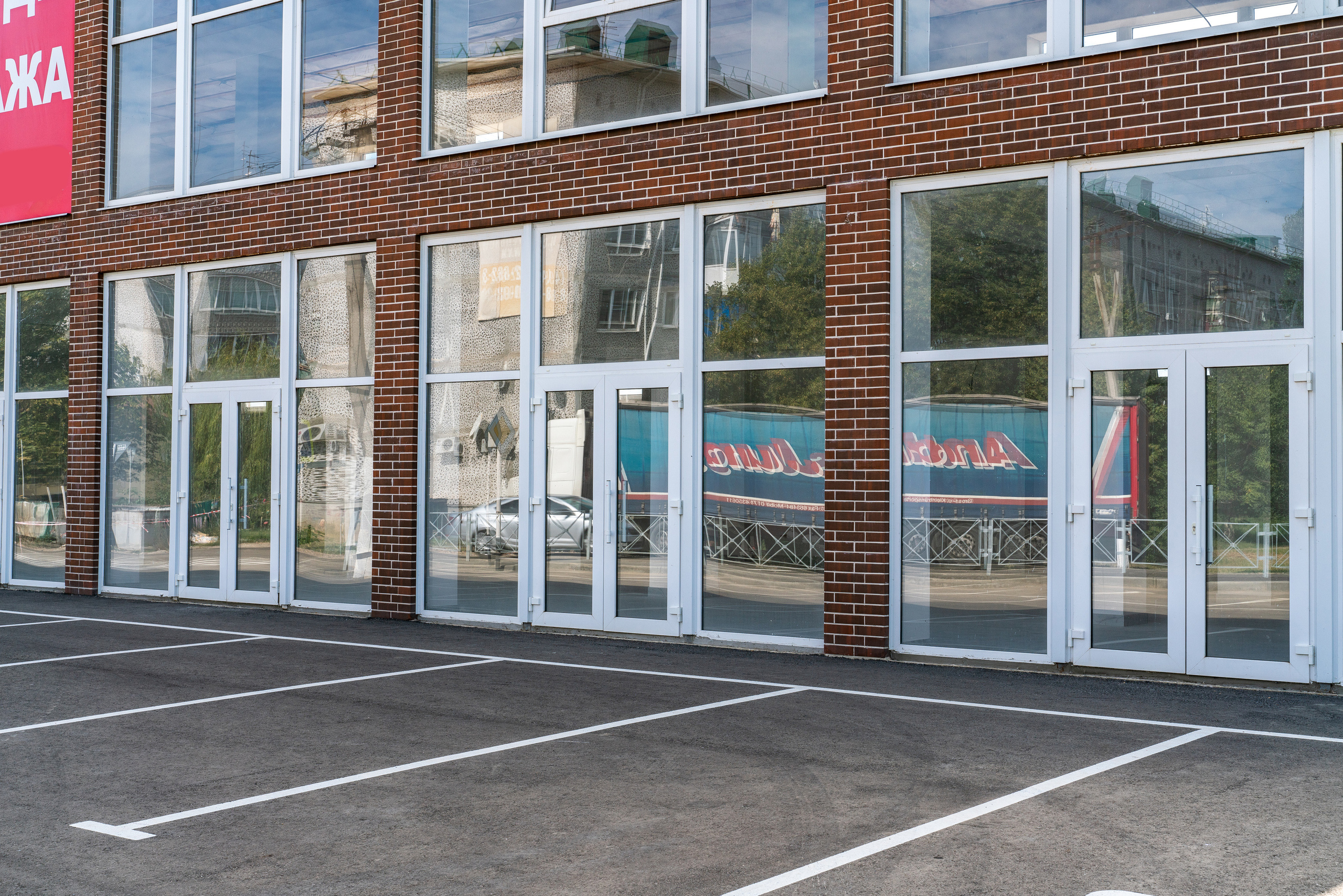 Коммерческая недвижимость. Создаю контент для бизнеса- Андрей Корниенко и упаковываю компании и экспертов в Краснодаре