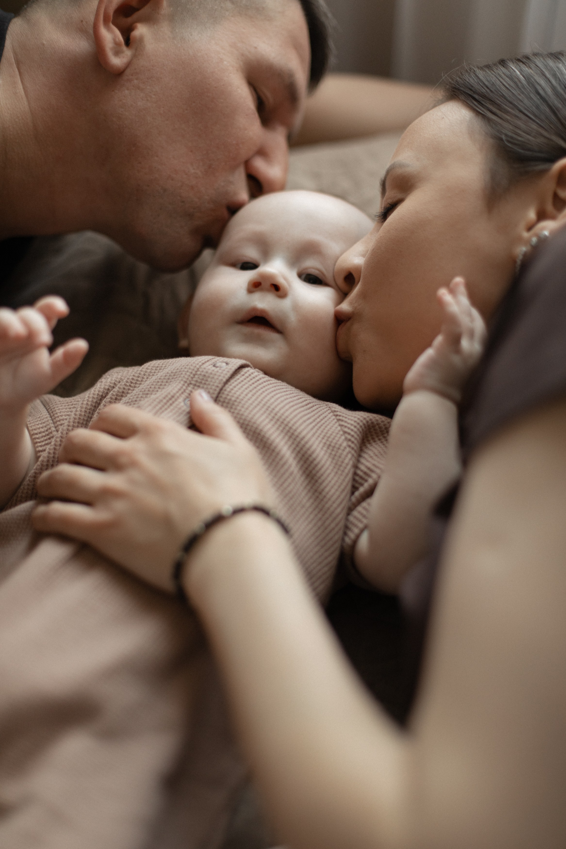 Лева и его родители. Семейный фотограф Челябинск