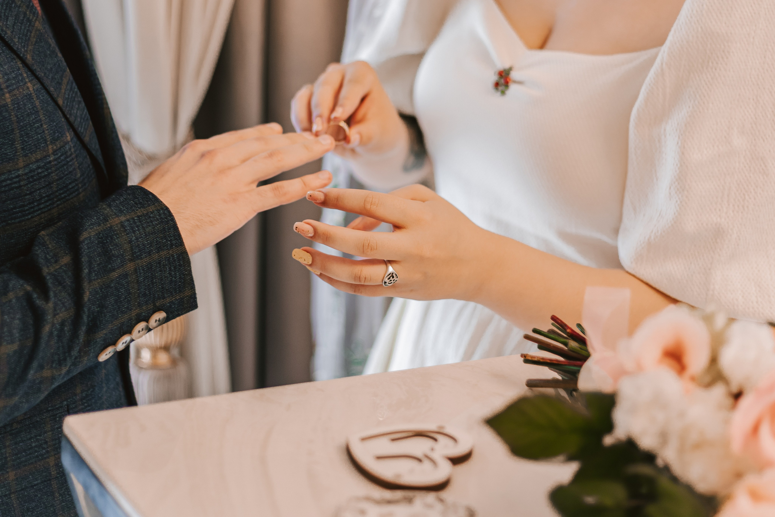 ЛЮБОВЬ В ЗОЛОТЕ