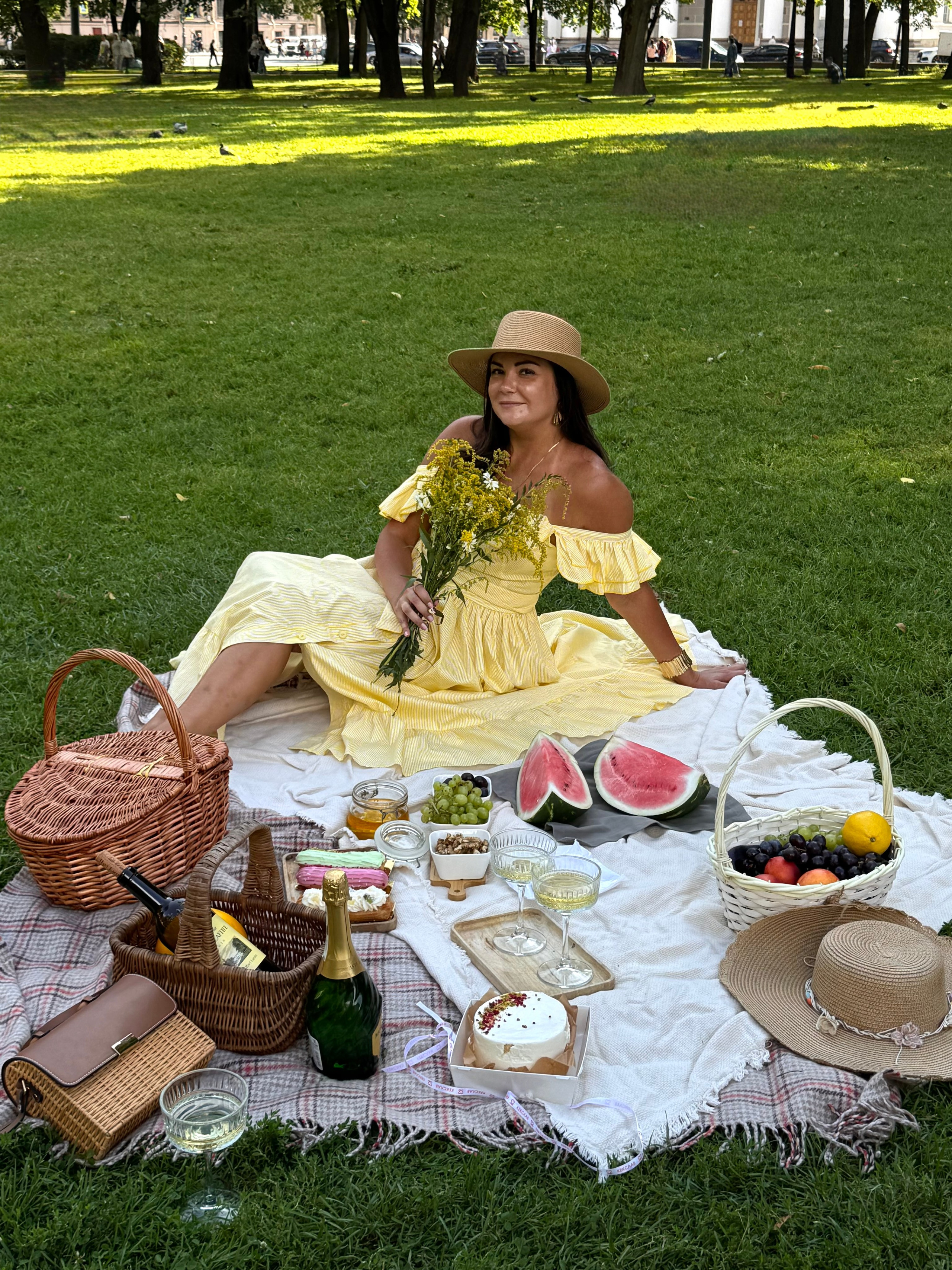 Пикник у Исаакиевского. Утонченный фотограф в Санкт-Петербурге Ксения Пелевина