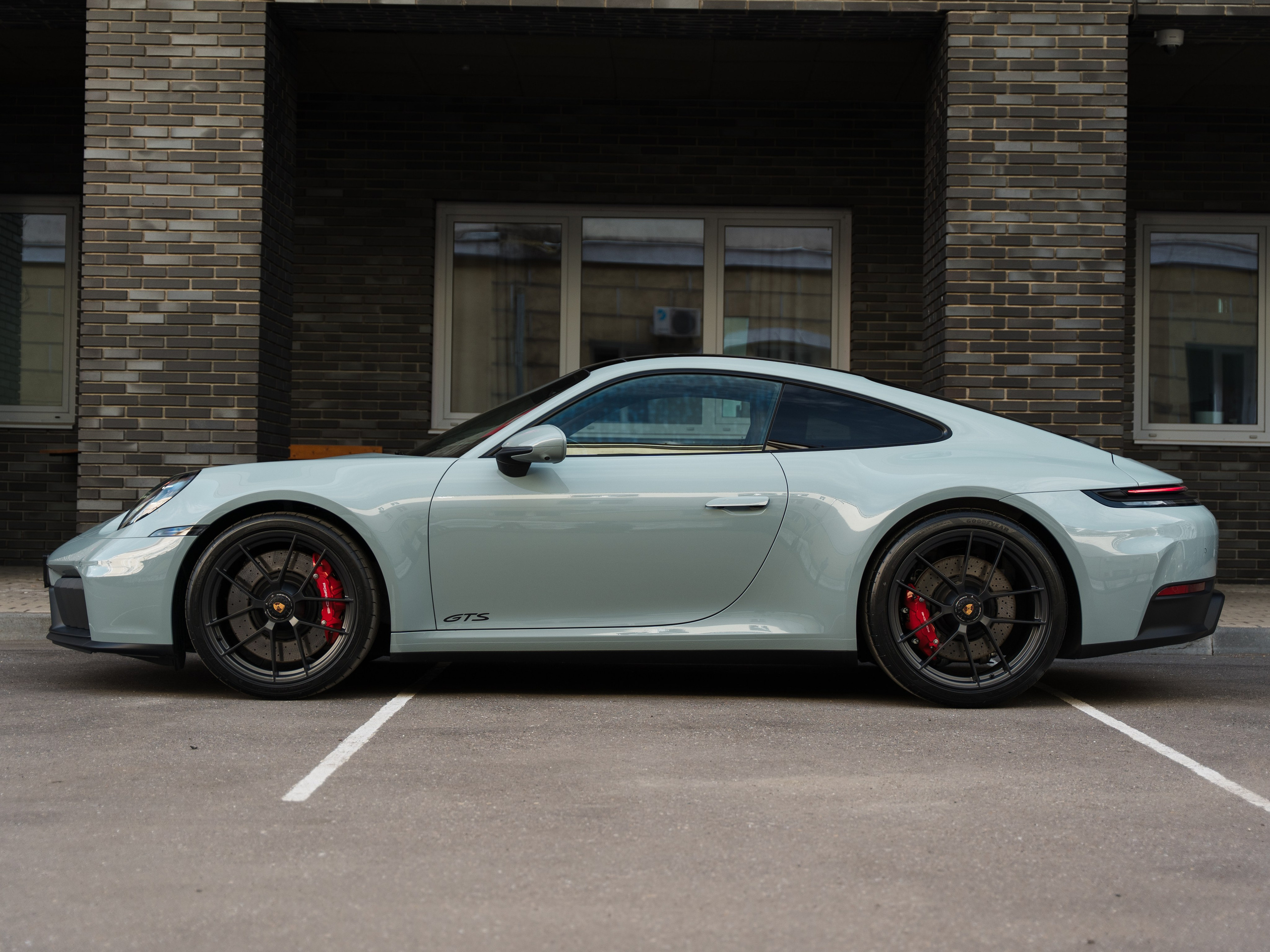 Porsche GTS. Автомобильный фотограф Москва