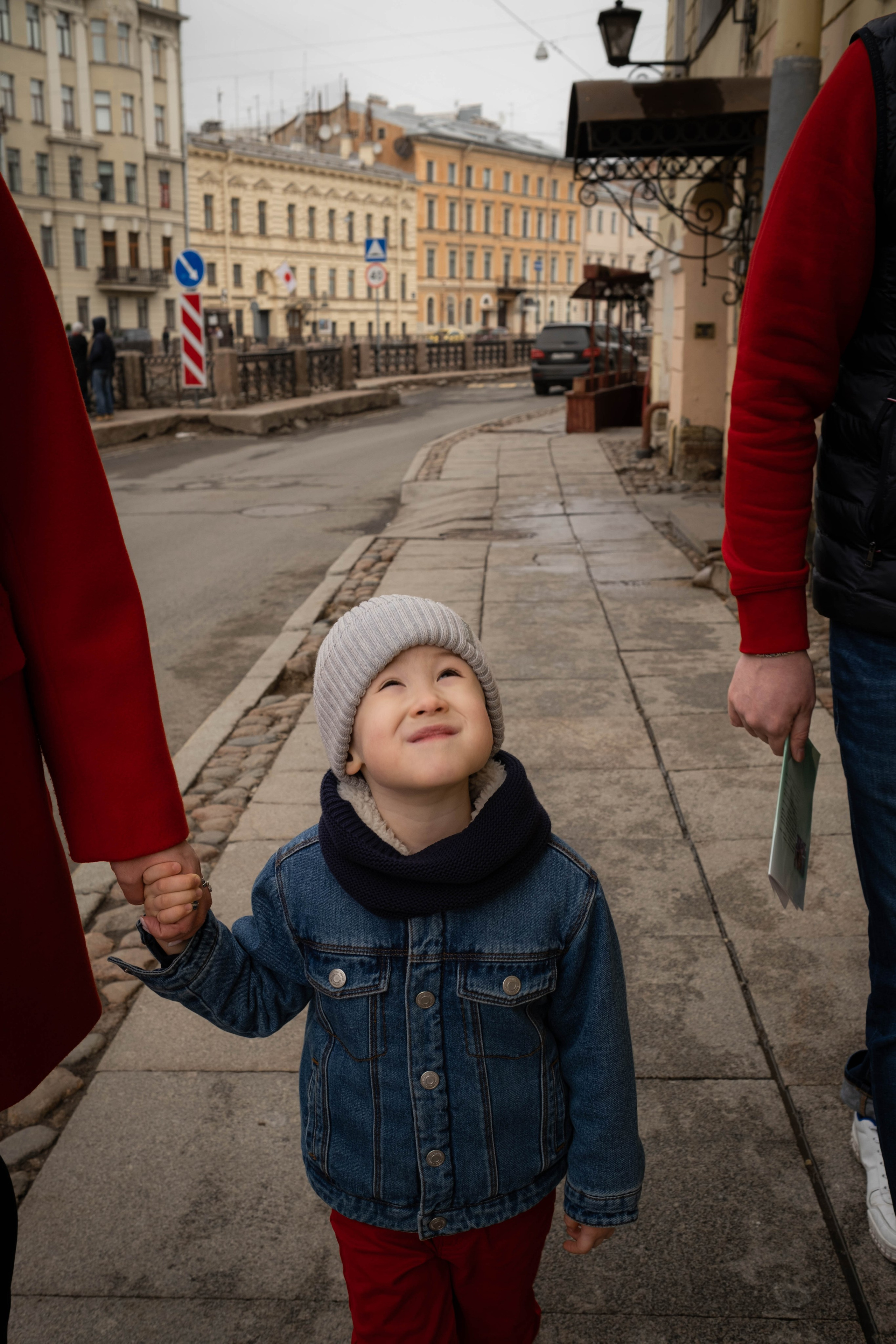 Семейная прогулка по центру Петербурга. Семейный фотограф в Санкт-Петербурге Дарья Косянчук