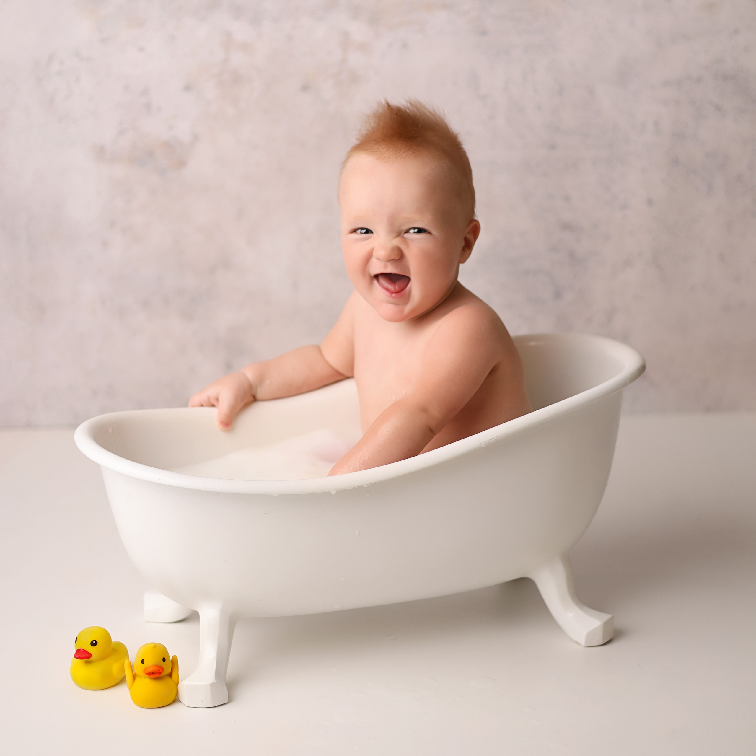 Каталог костюмов для мальчиков 9-12 месяцев. Фотограф новорожденных Москва. Ньюборн фотограф Москва