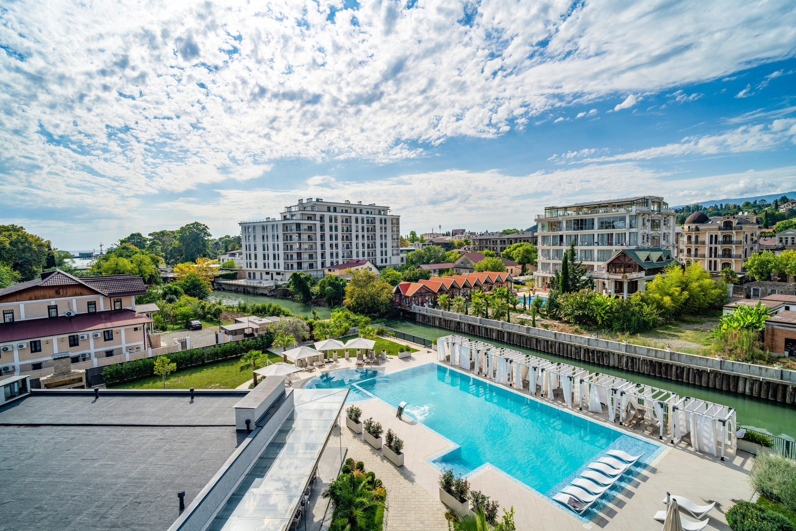 Riviera. Главная