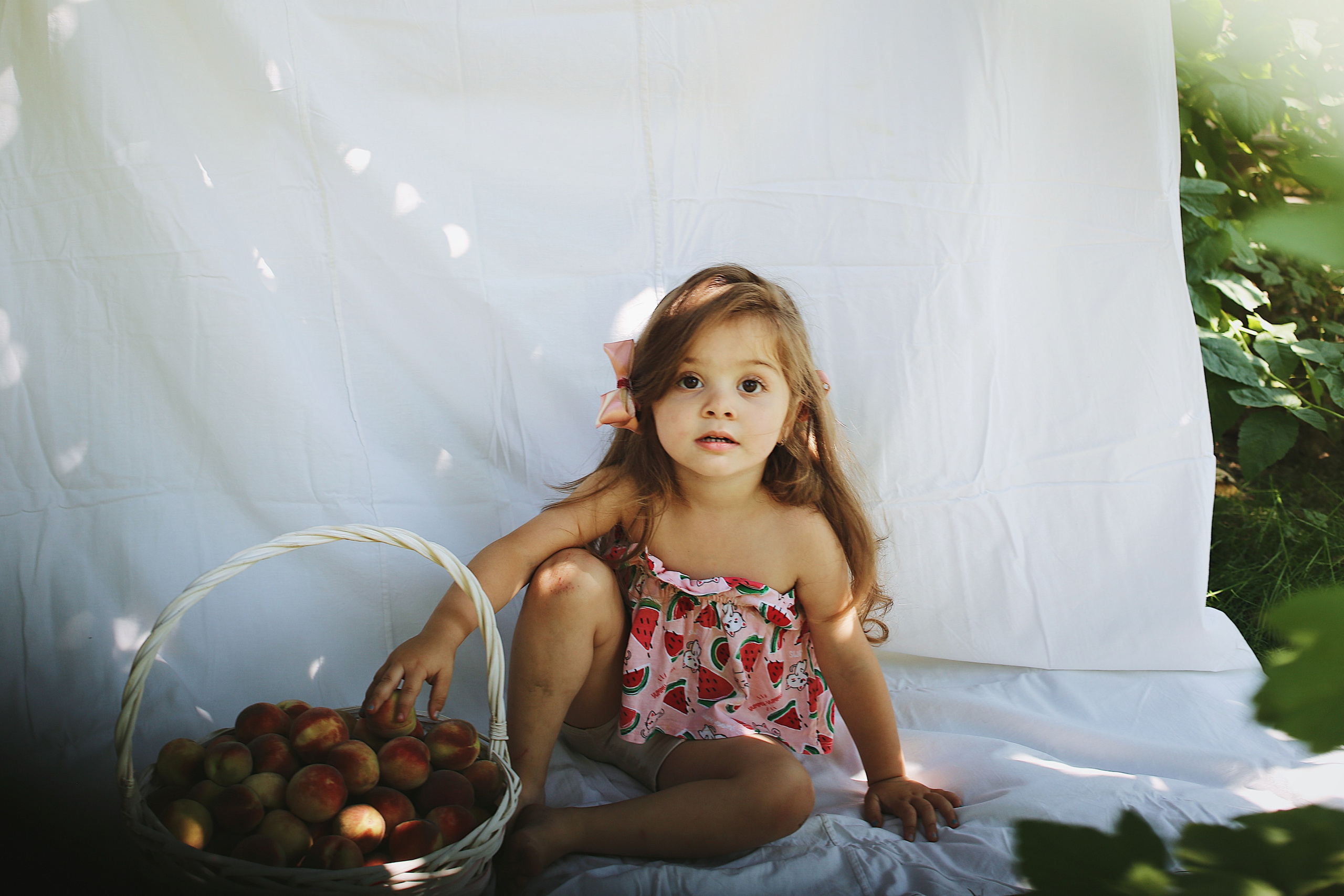 Эмили. Персики. Фотограф Пирумян Анна. г. Сургут, г. Воронеж