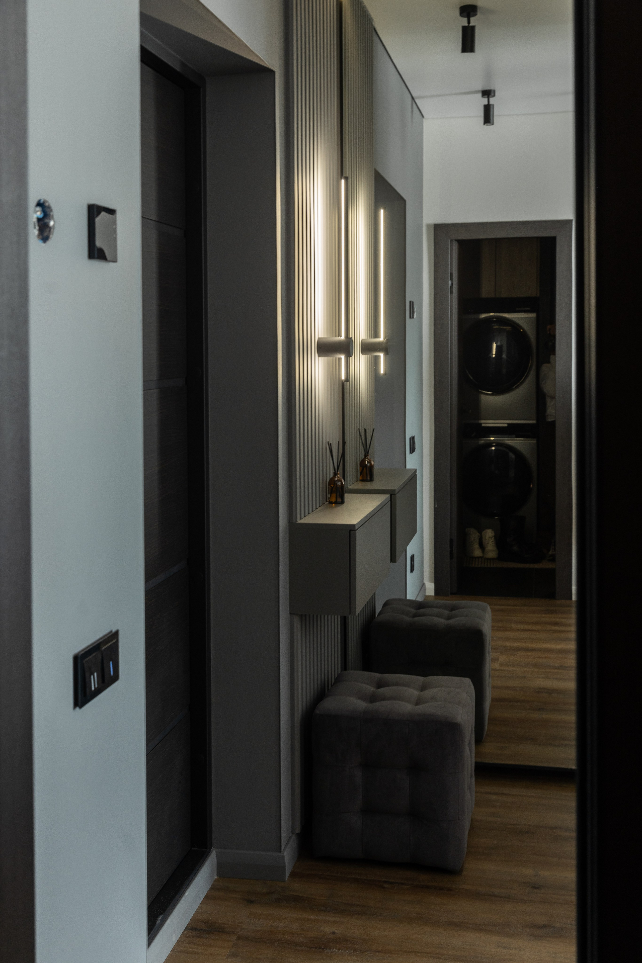 Мебель в прихожую на заказ в Томске | ЖК Левобережный Life Кандинского. ГУДРУМ — Мебель на заказ в Томске | Кухни | Шкафы | Стулья и Столы