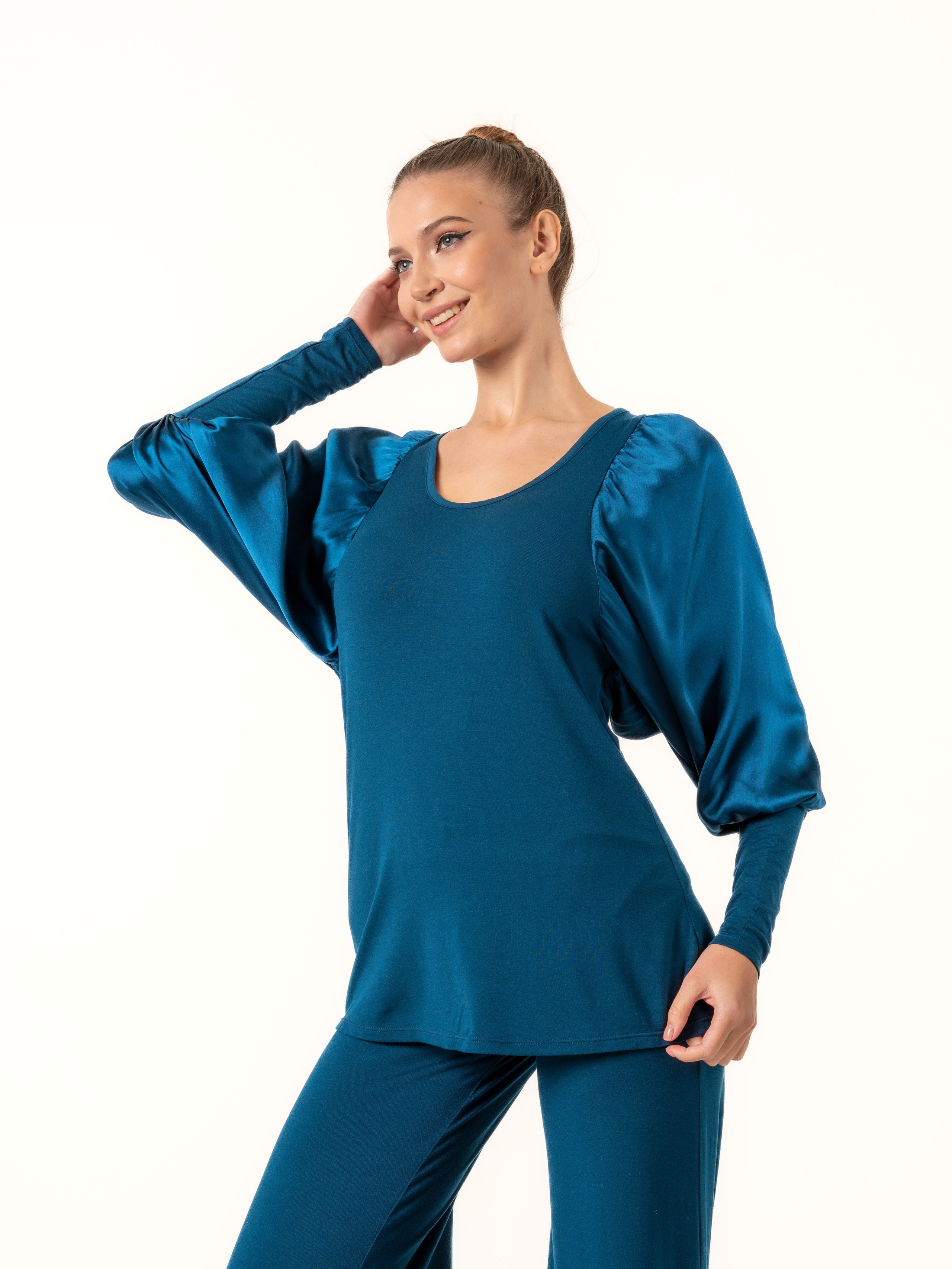 Сборная съёмка для маркетплейсов от CREATIVO PROD. Фото для маркетплейсов — CREATIVO.PROD Москва