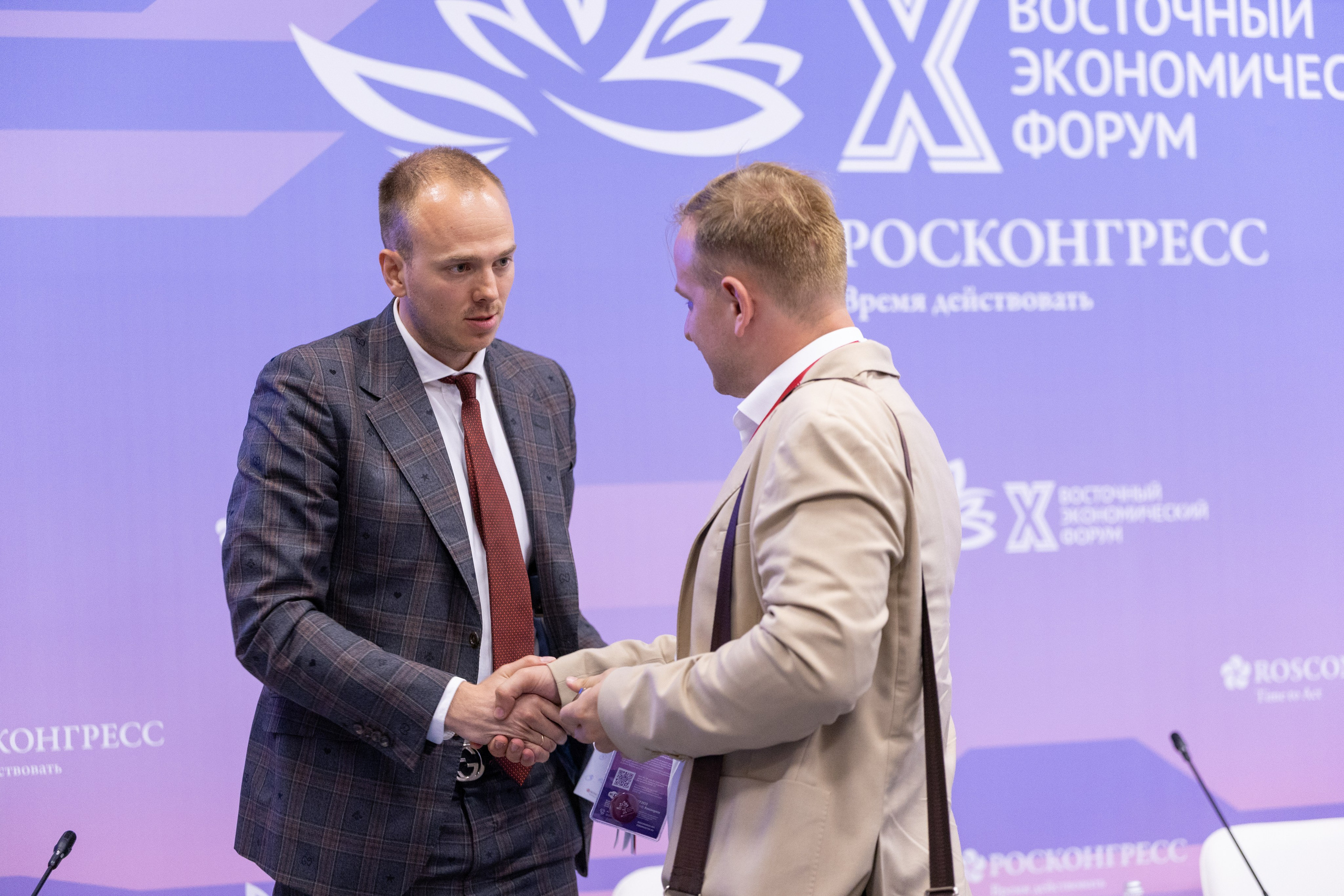 ВЭФ 2025. Олег Катакинов| Репортажный фотограф в городе у моря (Владивосток)