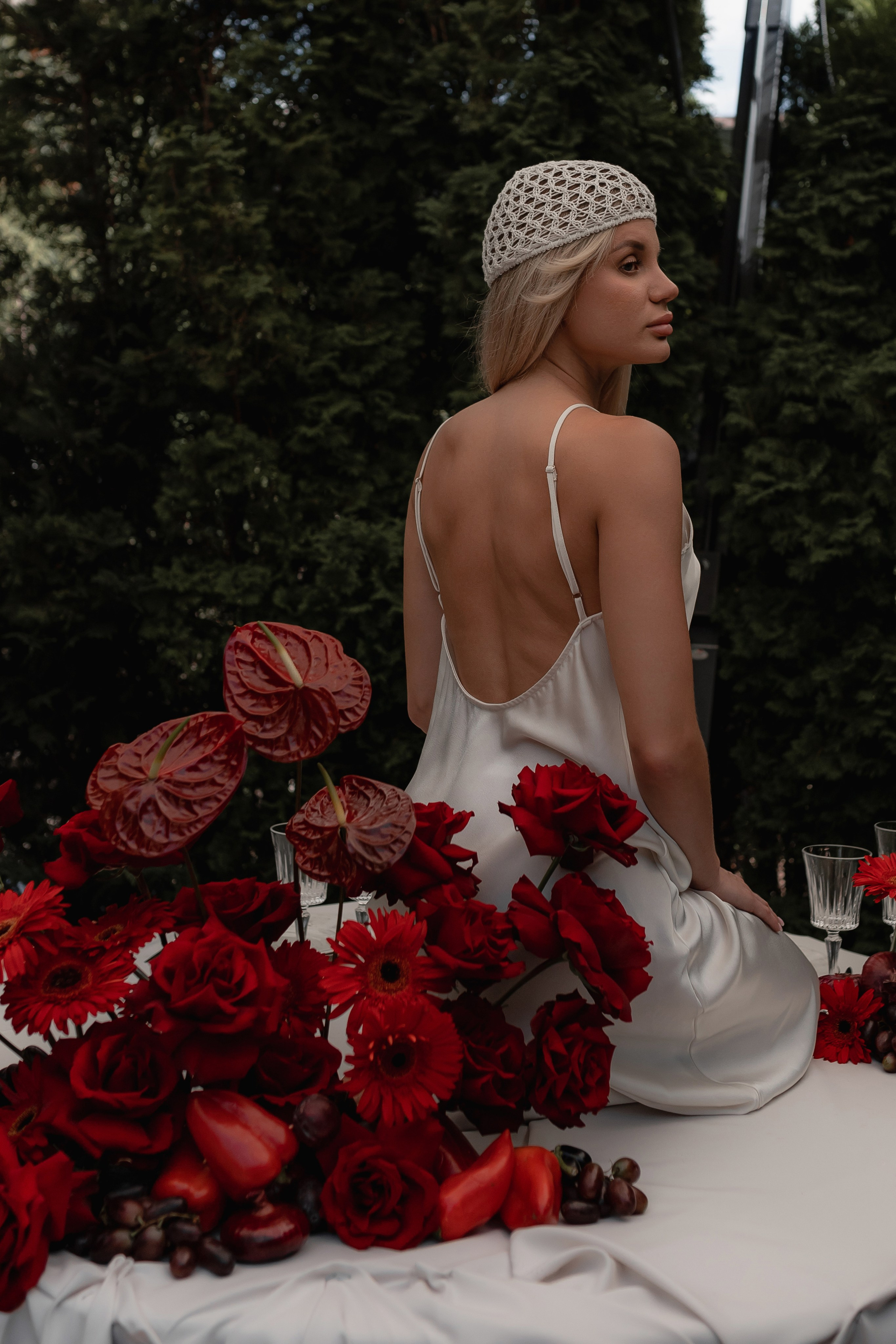 Фотодень с красным декором. Фотограф Трифон Мира