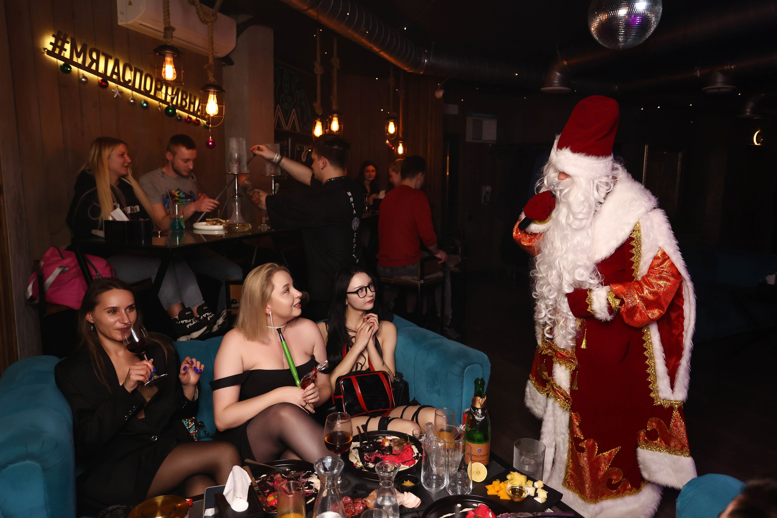 16/12/23 Новогоднее караоке в Мята Спортивная. Мята Спортивная — Кальянная, караоке, бар в Минске