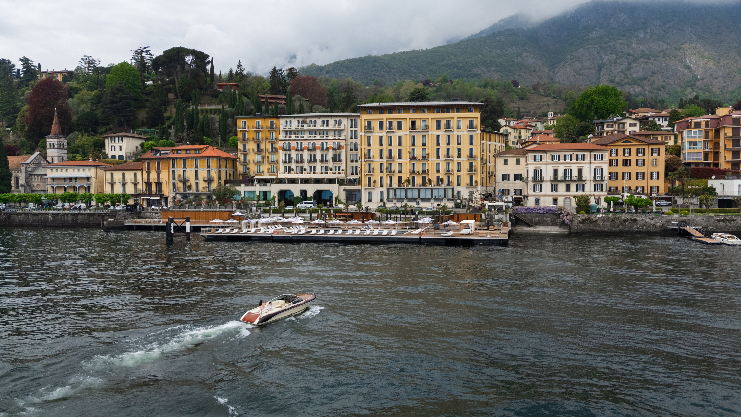 Kristen & husband. Maria Anistratova | Destination Photographer, Videographer & Drone Pilot — Lake Como