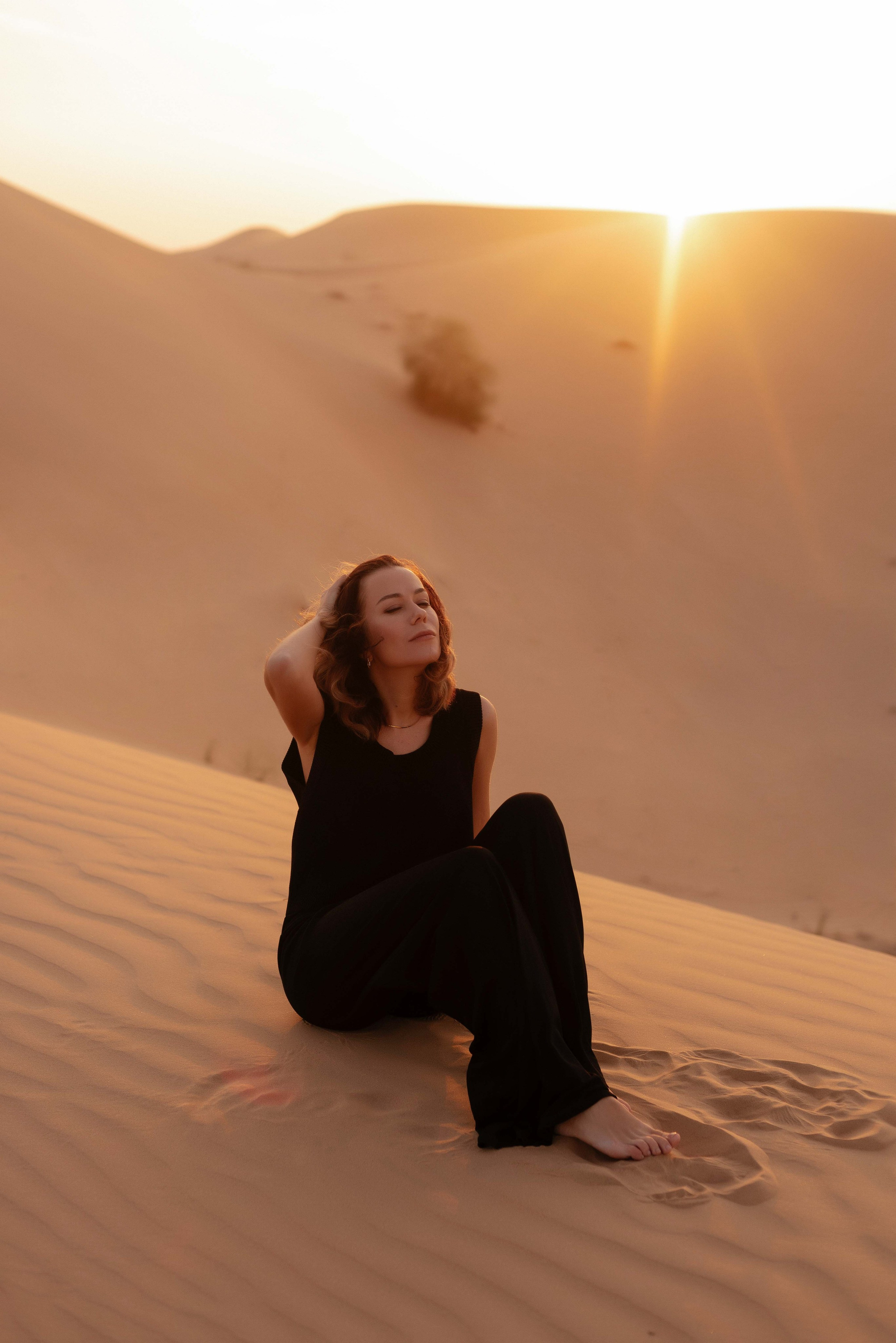 Наташа в пустыне 22 год. Фотограф и видеограф в Москве и Абу Даби Мария Кулагина