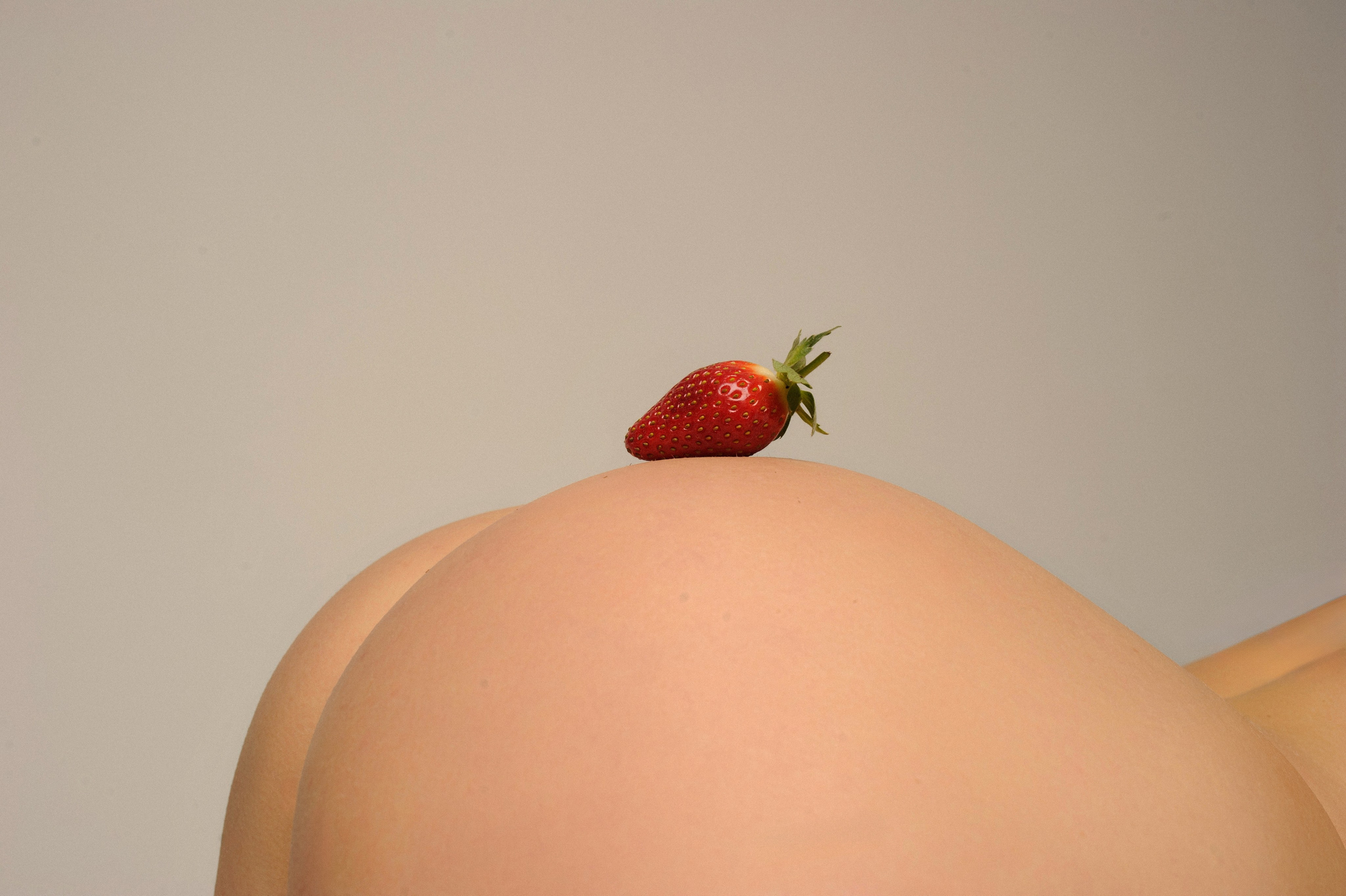 Фотосессия девушки с едой. Александр Mr.Brass — фотографирую женский портрет в Москве